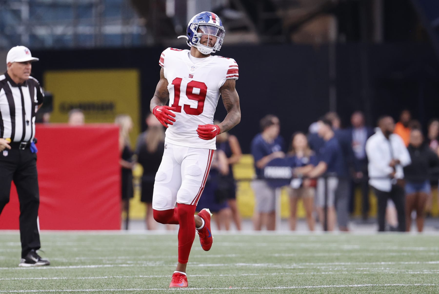 DeVante Parker Boosts the Patriots Offense, But What's the Overall 2022  Fantasy Football Impact? - Roto Street Journal