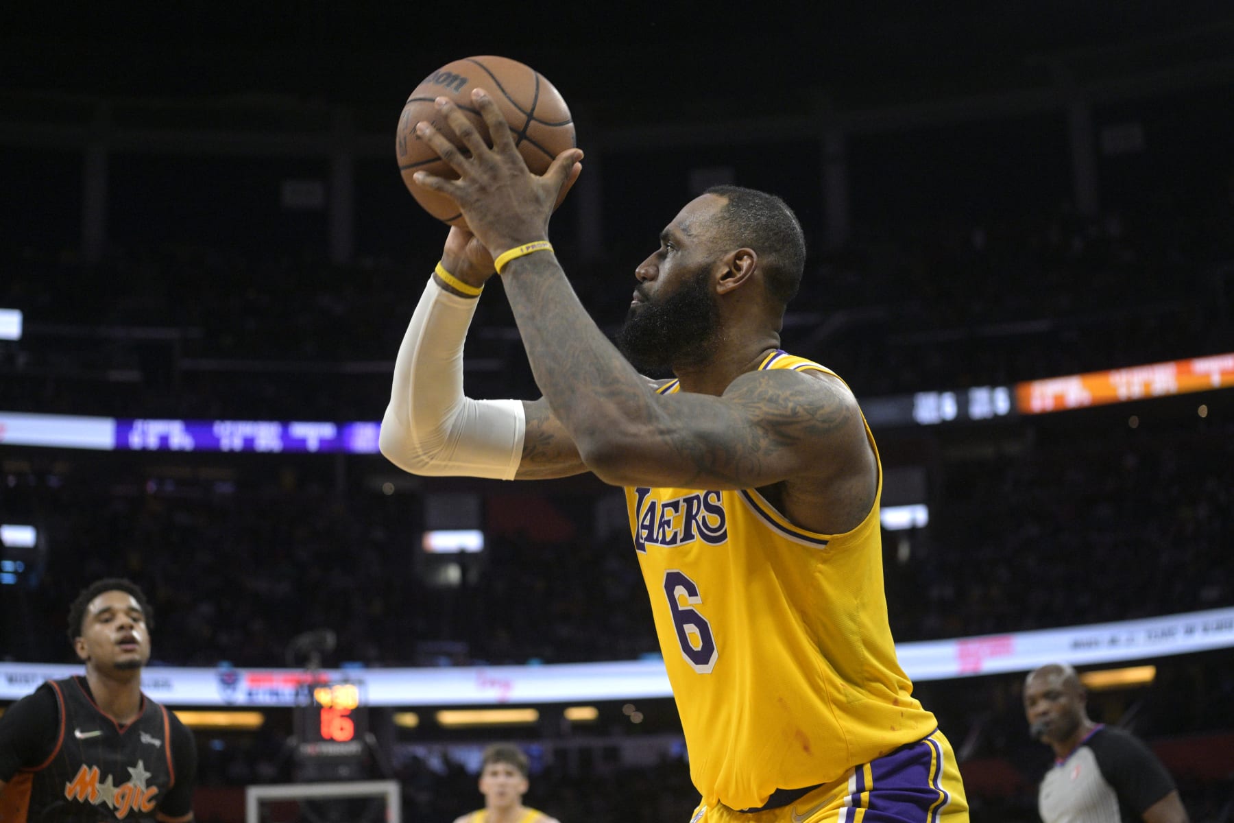 Lakers Trade Rumors: LeBron James 'Assured' LA Willing to Deal 2027, 2029  Picks | News, Scores, Highlights, Stats, and Rumors | Bleacher Report