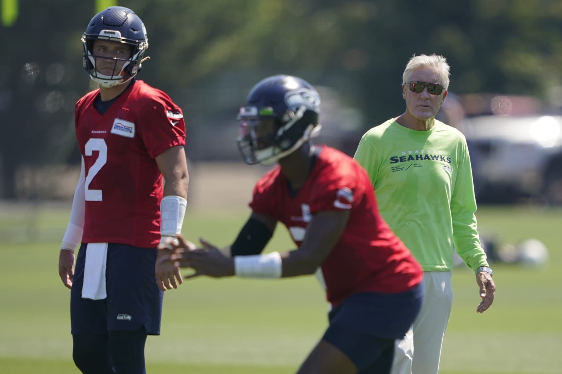 The Seattle Seahawks Have Made a Mess out of Their QB Room in 2022