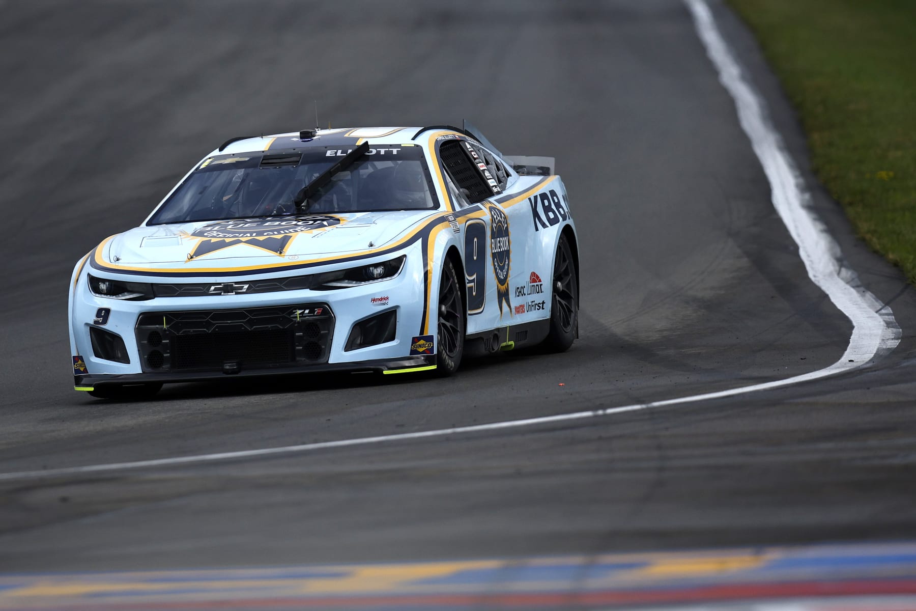 WATKINS GLEN, NEW YORK - AUGUST 21: Chase Elliott, driver of the #9 Kelley Blue Book Chevrolet, drives during the NASCAR Cup Series Go Bowling at The Glen at Watkins Glen International on August 21, 2022 in Watkins Glen, New York. (Photo by Sean Gardner/Getty Images)