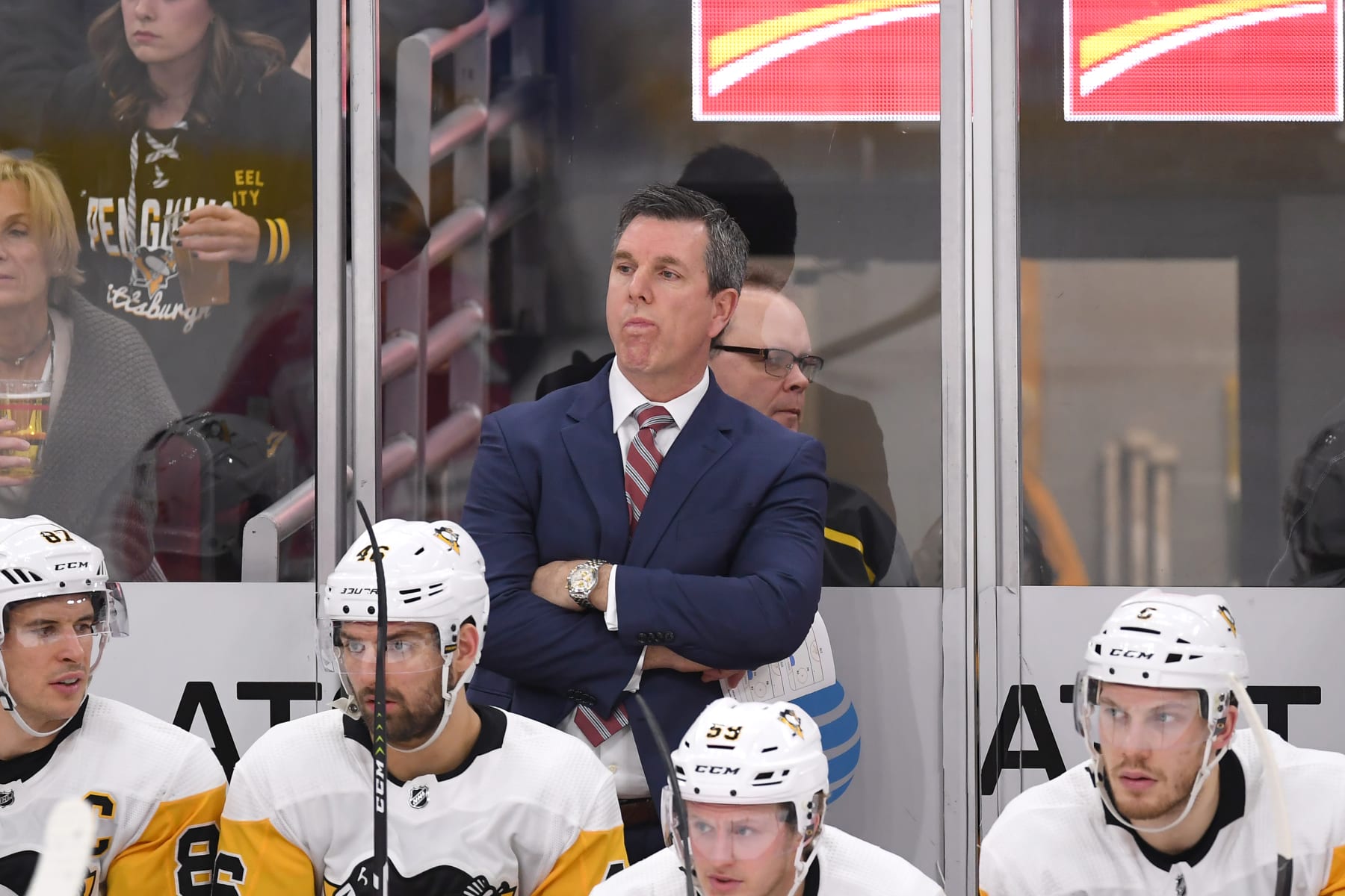 CHICAGO, IL - DECEMBER 12: Pittsburgh Penguins head coach Mike Sullivan looks on in second period action of an NHL game between the Chicago Blackhawks and the Pittsburgh Penguins on December 12, 2018 at the United Center in Chicago, IL. (Photo by Robin Alam/Icon Sportswire via Getty Images)