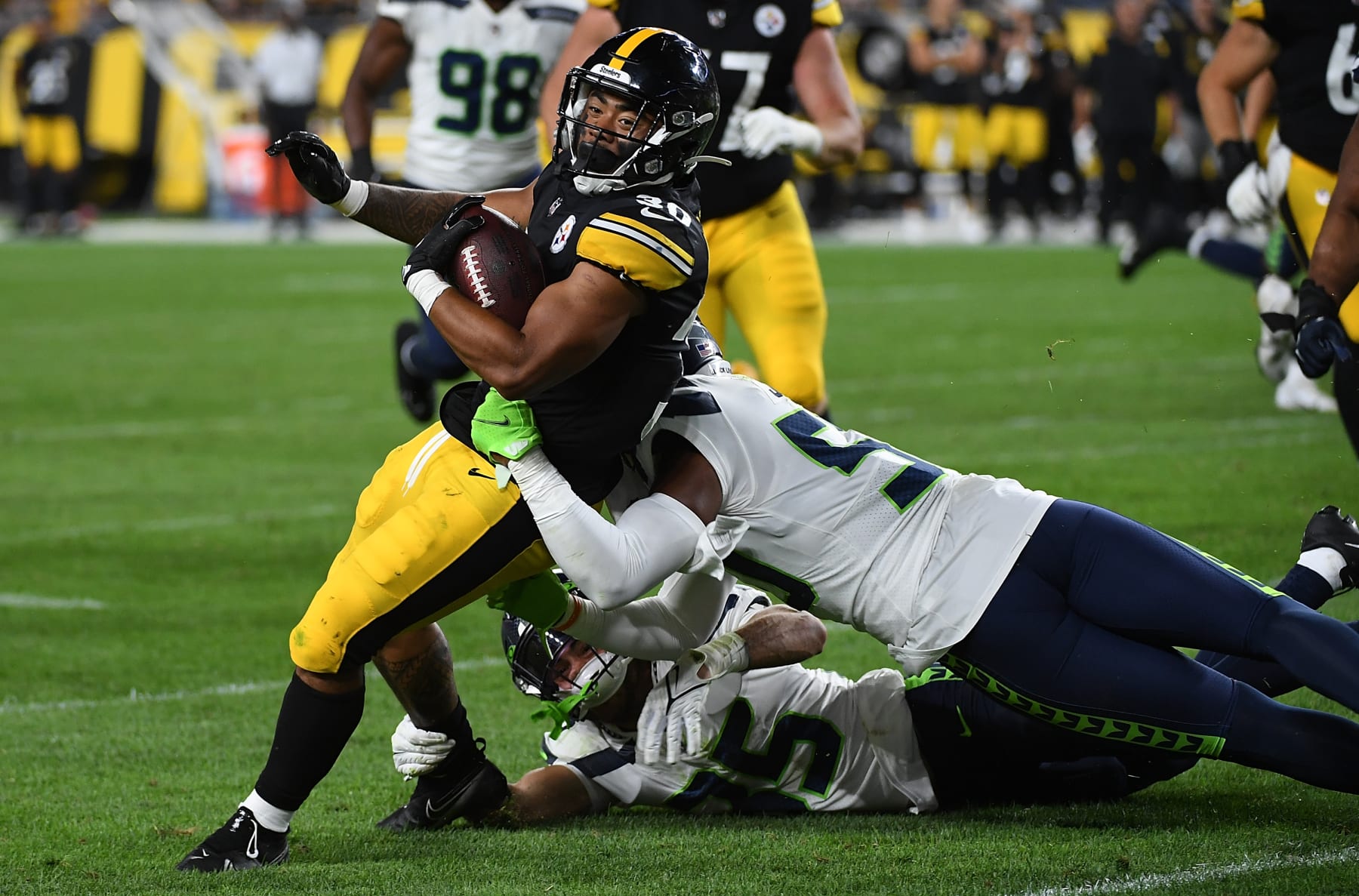 Jaylen Warren's Surreal Moment of Making Pittsburgh Steelers Roster -  Sports Illustrated Pittsburgh Steelers News, Analysis and More