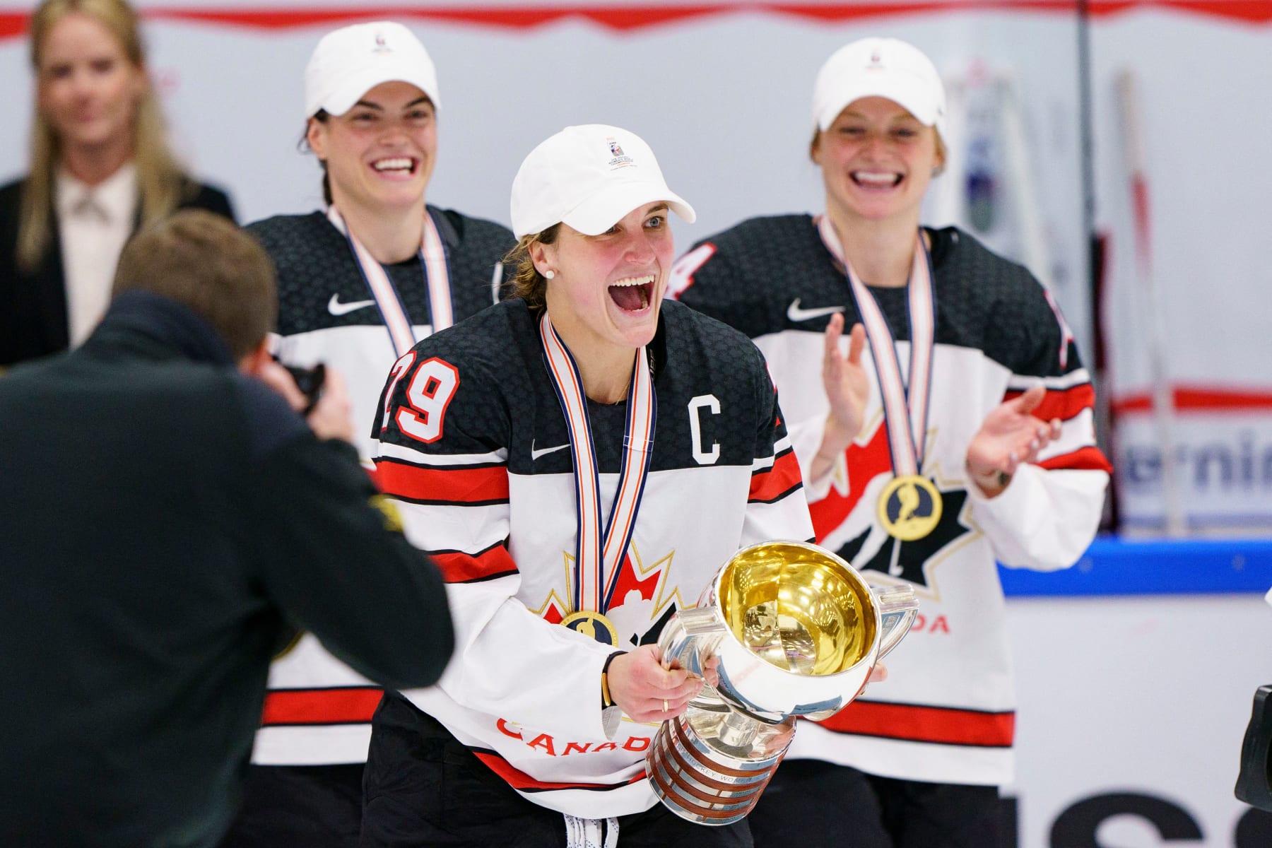 Canada Defeats USA to Win Gold at Women's Hockey World Championship