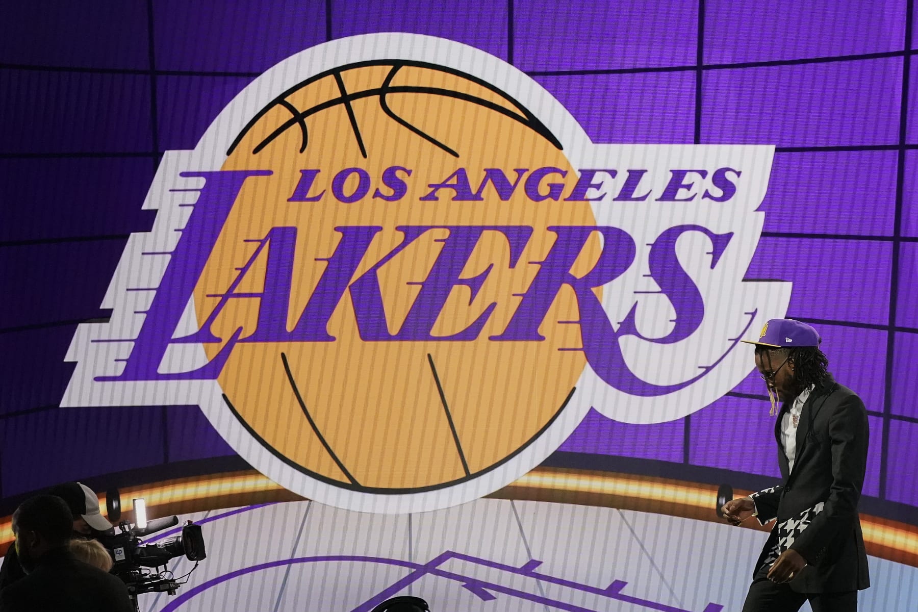 NBA Exec: Lakers' 2027, 2029 1st-Rounders 'Most Powerful' Draft