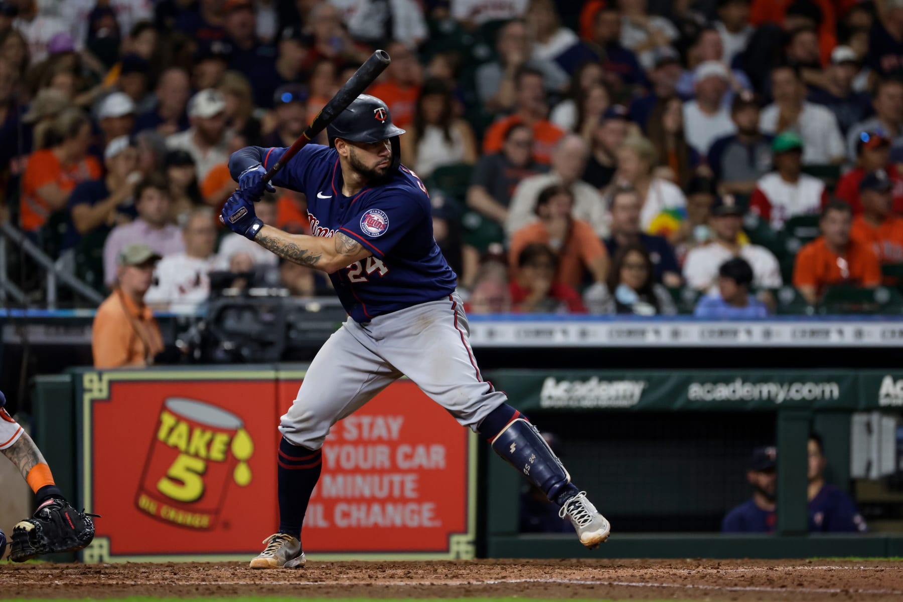 Twins C Sánchez nearly struck by teammate Celestino's swing