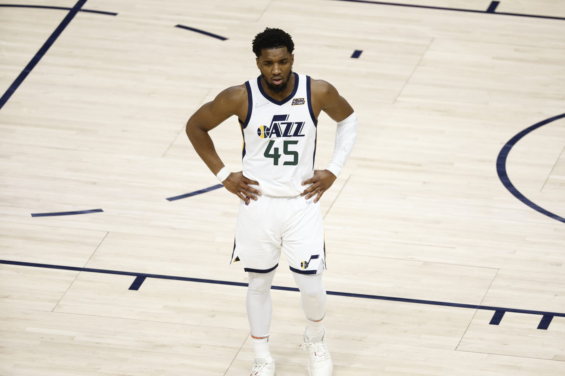 Jazz trade Donovan Mitchell to Cavaliers as Knicks' dream dies