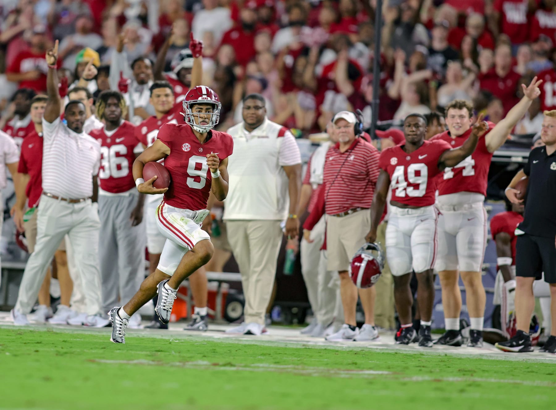 College football picks: The Longhorns and Aggies have opportunities to make  statements on the road - ABC News