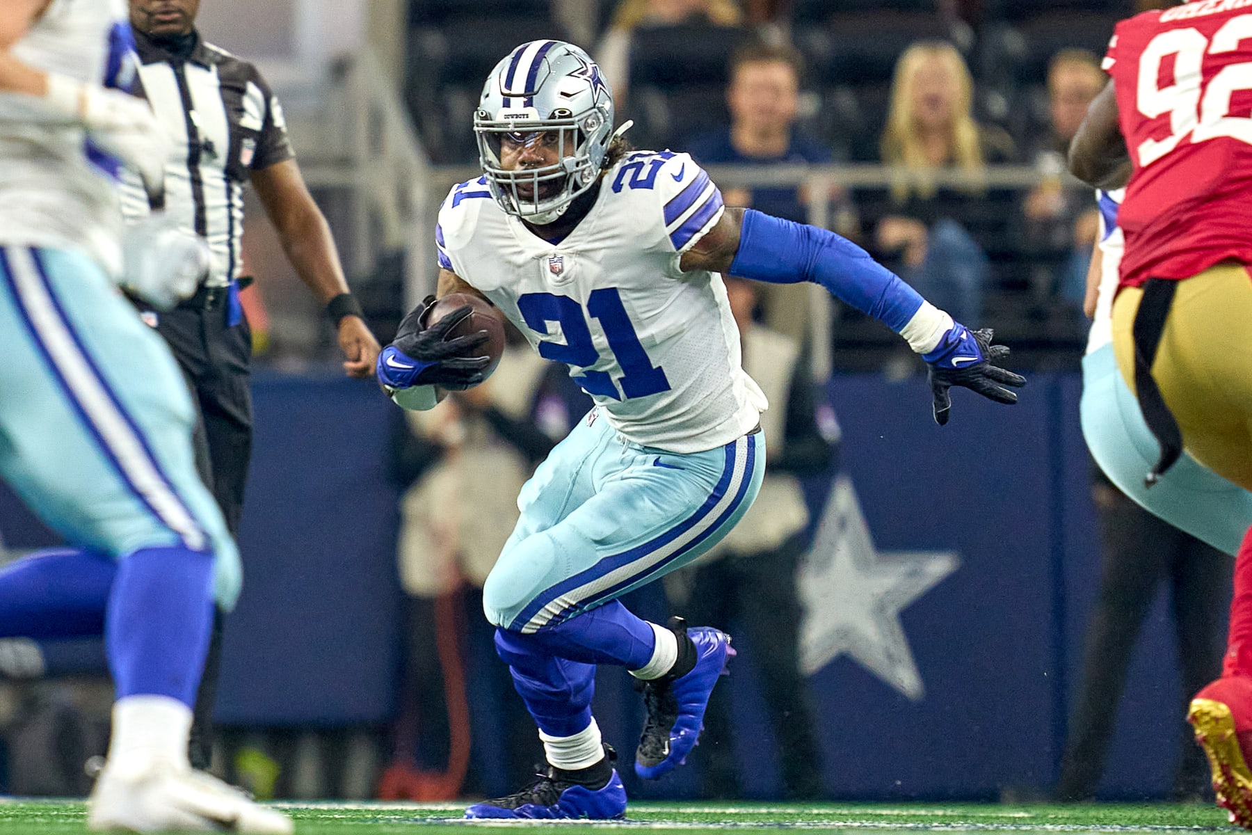 Cowboys-Titans DFS Showdown: Ezekiel Elliott In Smash Spot