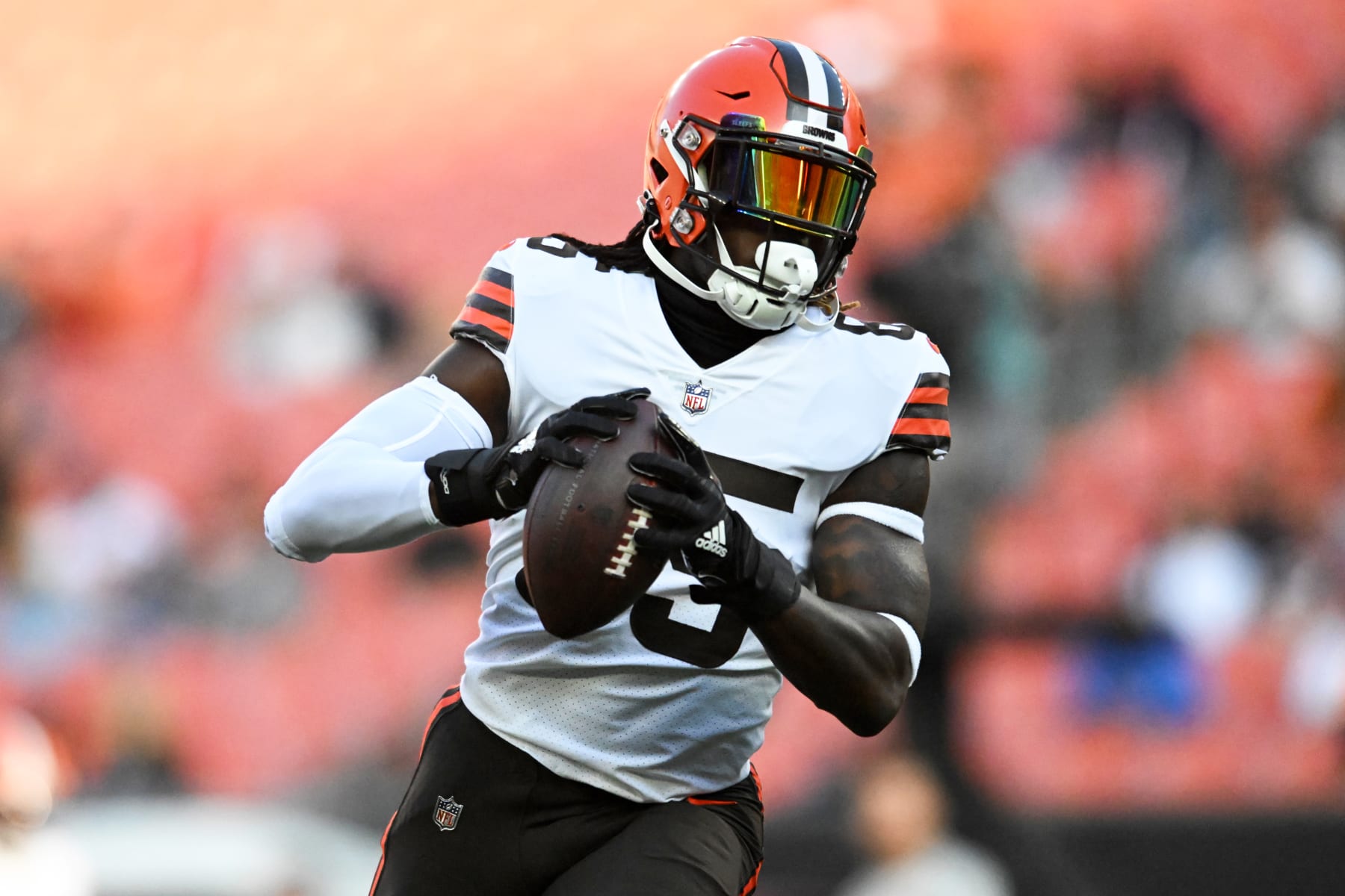 Quarterbacks Mayfield, Herbert highlight Browns-Chargers – News-Herald