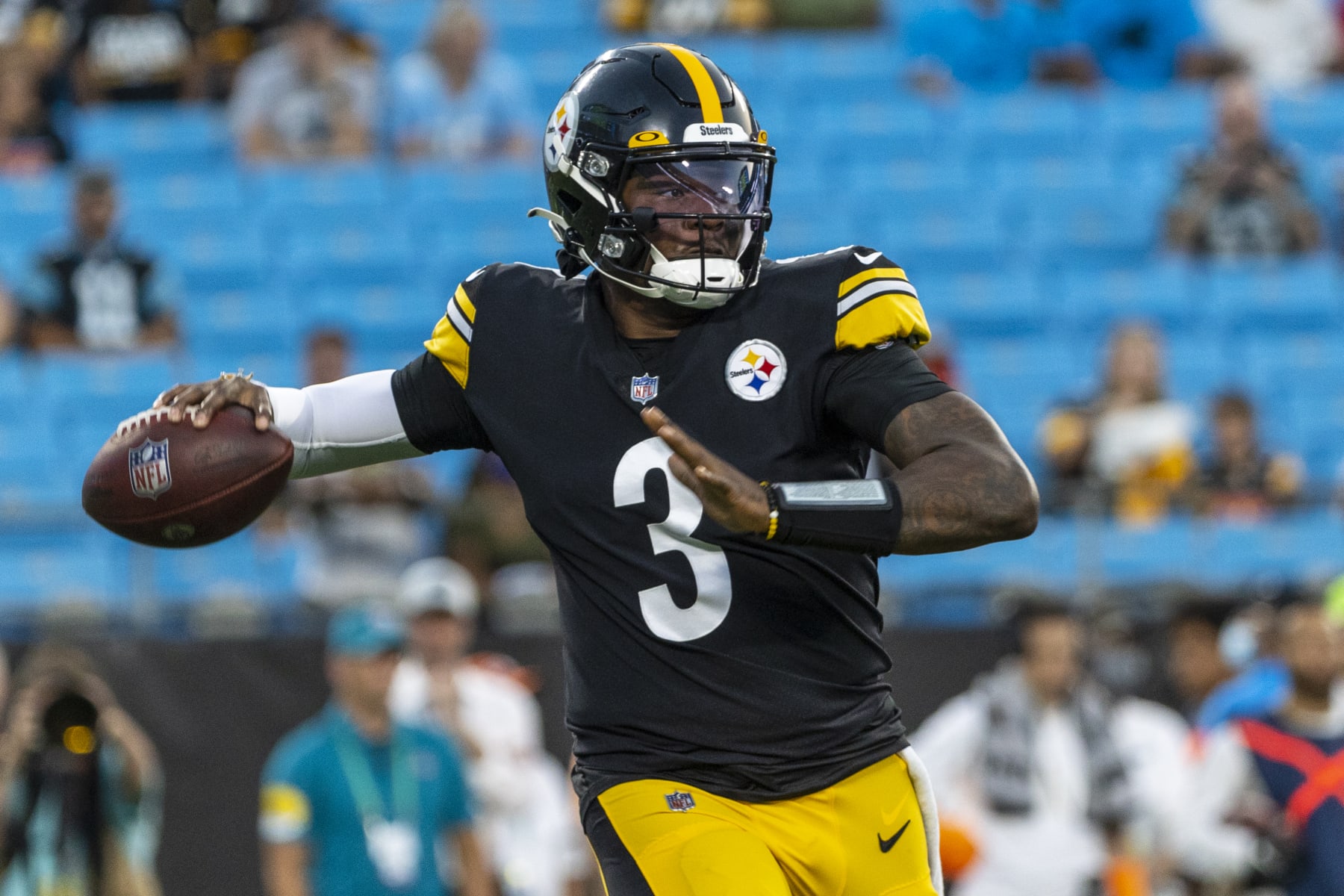 Steelers to pay tribute to Dwayne Haskins during 2022 season with helmet  decal