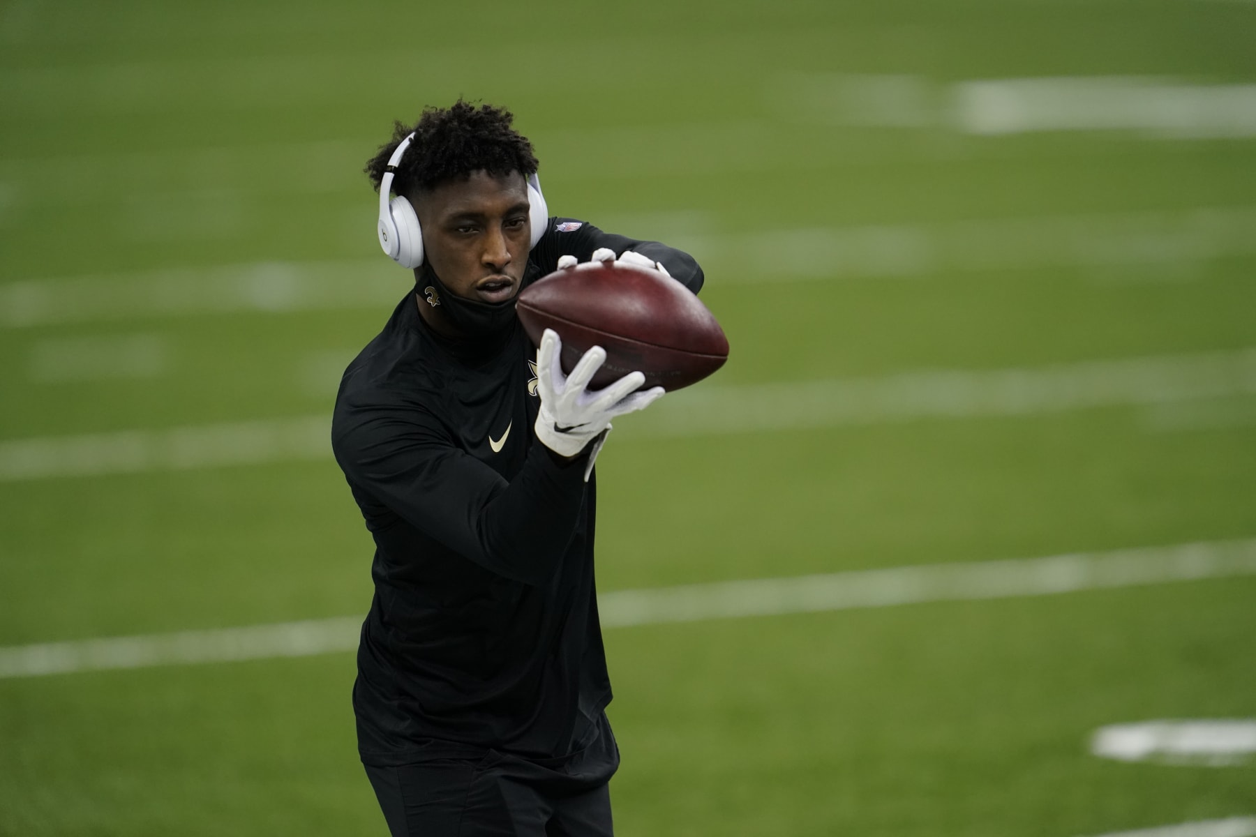 Is Michael Thomas playing today and should fantasy managers trust him vs.  the Falcons?