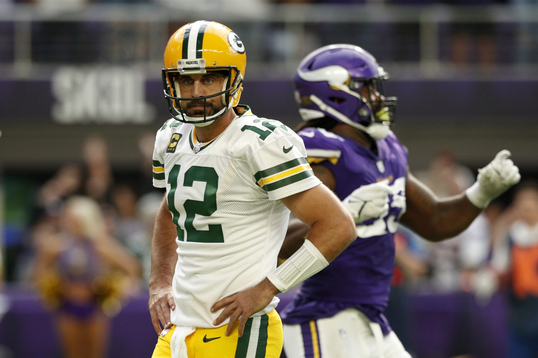 Vikings at Packers score, takeaways: How Green Bay nearly blew a 21-0 lead  but escaped with a win 