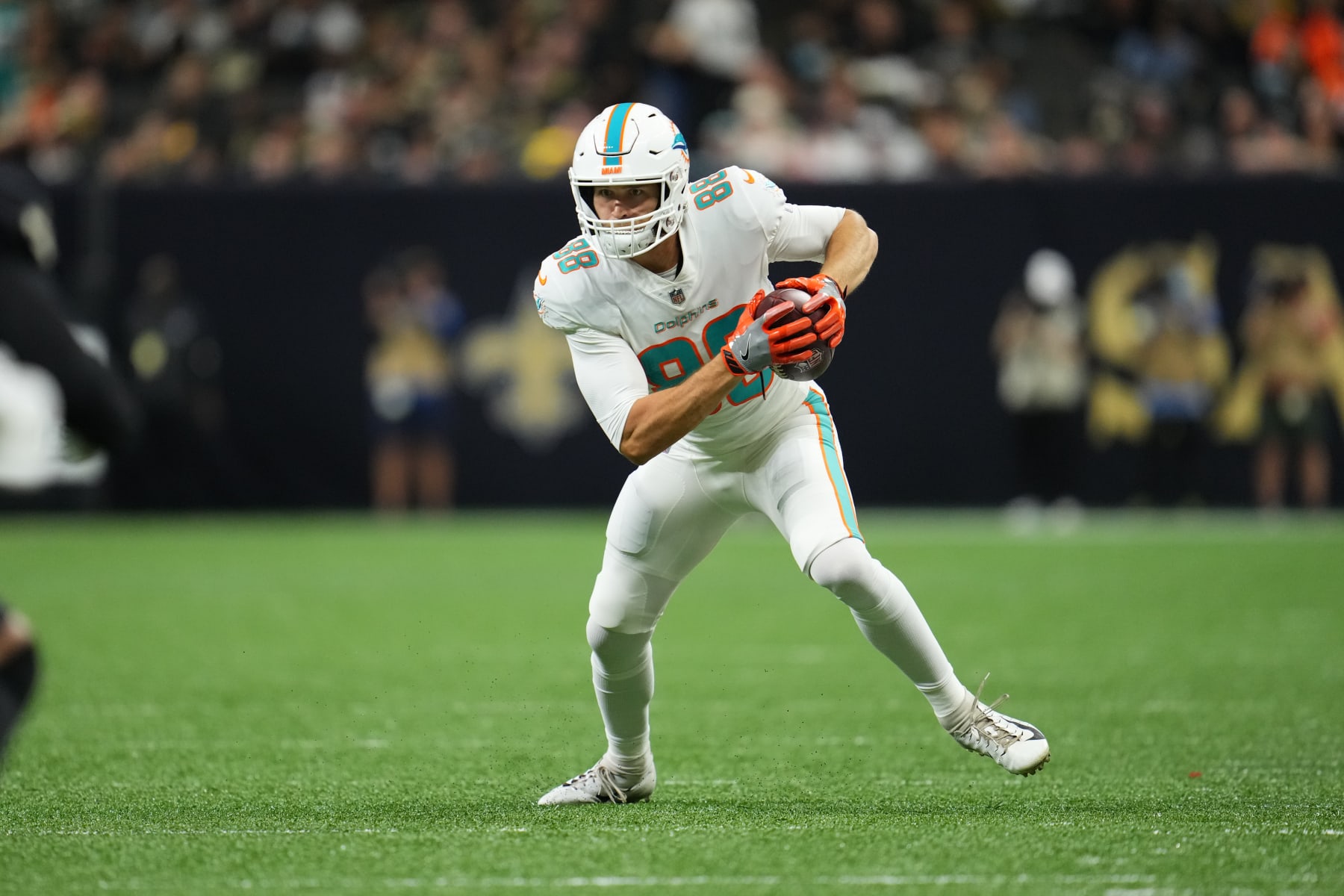 Christian McCaffrey Trade To Miami? Dolphins Rumors On Trades, Tua Backups  & Resign Mike Gesicki 