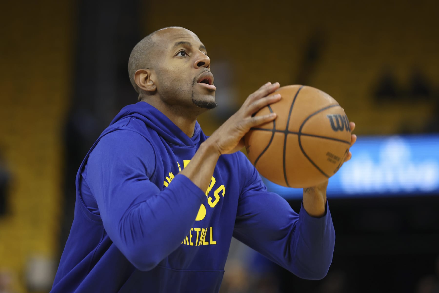 NBA on TNT - The Golden State Warriors announce that they will retire Andre  Iguodala's No. 9 jersey. 👏