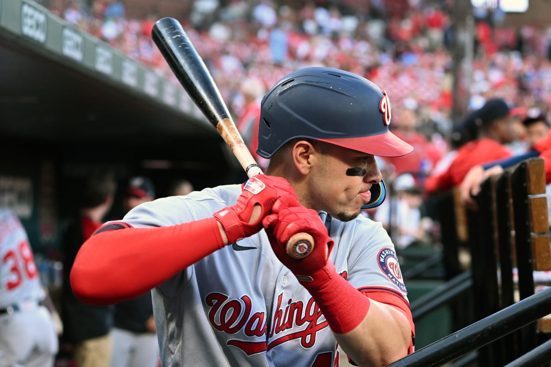 Joey Meneses homers for third consecutive day, leads Nationals past AL  West-leading Rangers, 7-2