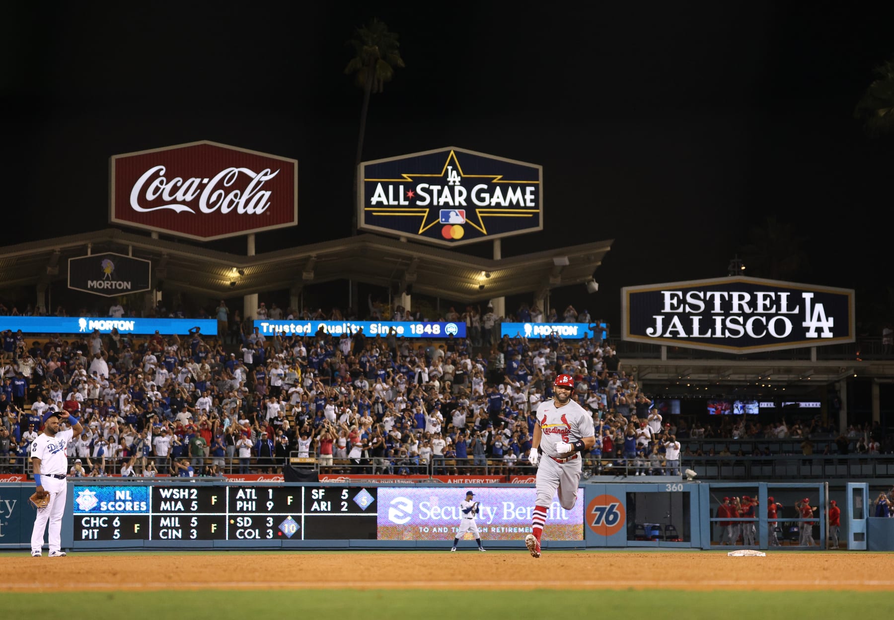 Albert Pujols' 700th Career Home Run Ball Sells for $360,000 at