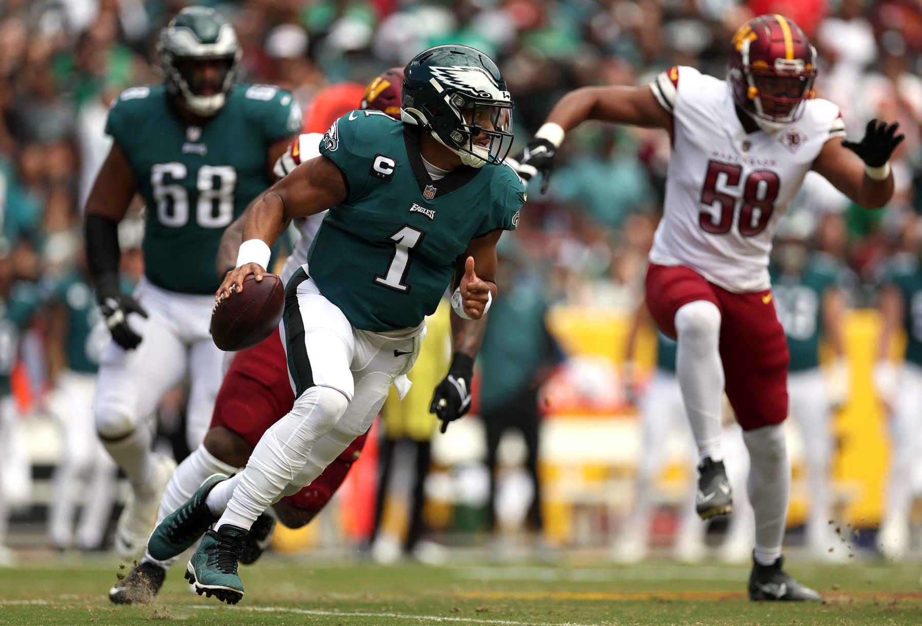 Washington Commanders' QB Carson Wentz struggles in 24-8 loss to Eagles