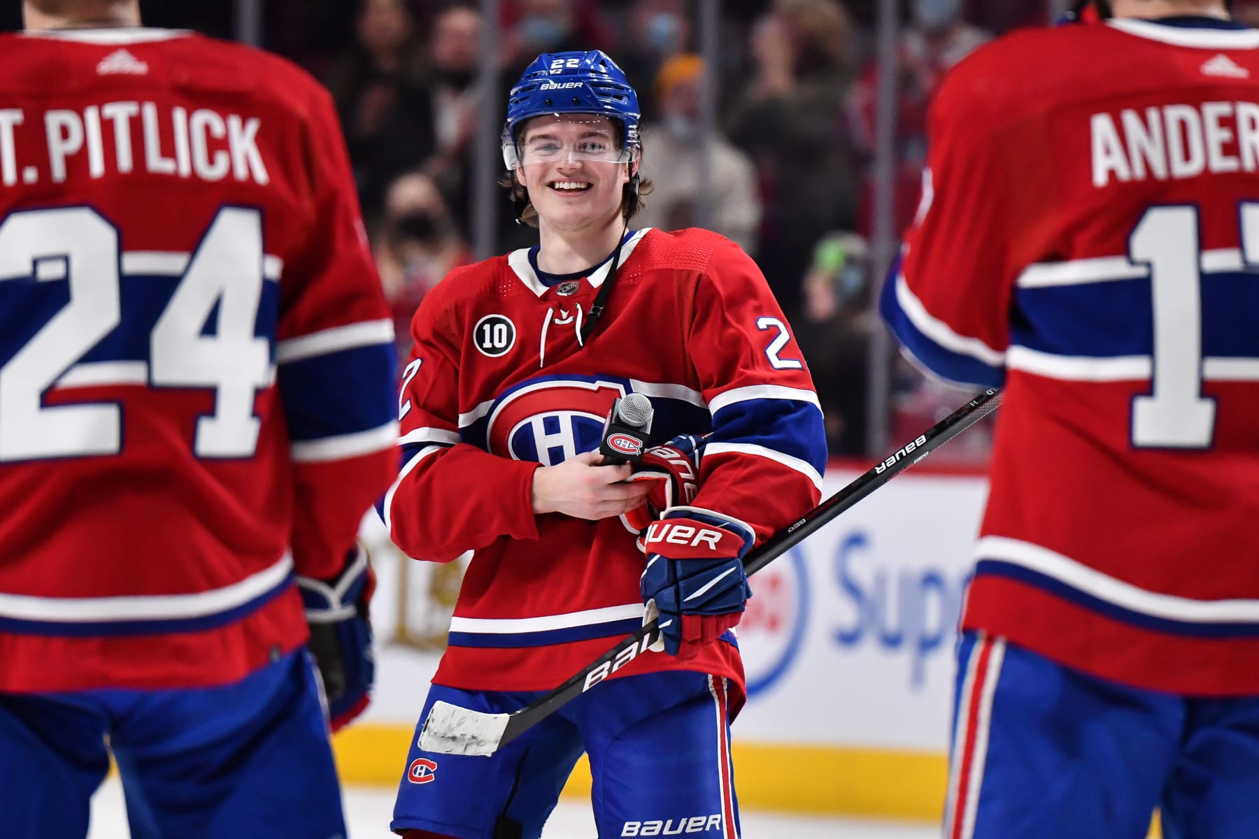 Canadiens surprise home crowd, select Juraj Slafkovský with top