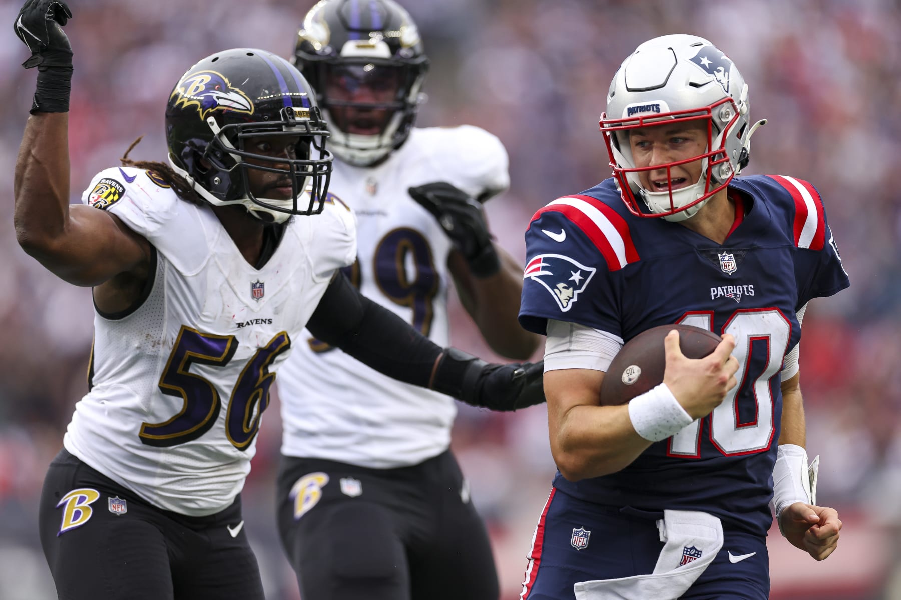 Fantasy Insider Report: Mac Jones Should Keep His Job, but Rhamondre  Stevenson Is Patriots' Best Weapon - Sports Illustrated