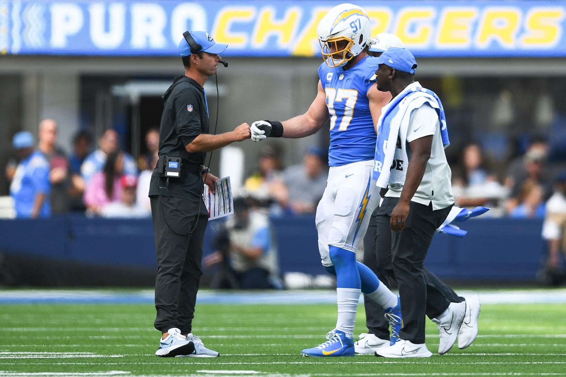 INGLEWOOD, CA - SEPTEMBER 25: Los Angeles Chargers head coach Brandon Staley gives Los Angeles Chargers defensive end Joey Bosa (97) as he walks off the field with an injury the NFL regular season game between the Jacksonville Jaguars and the Los Angeles Chargers on September 25, 2022, at SoFi Stadium in Inglewood, CA. (Photo by Brian Rothmuller/Icon Sportswire via Getty Images) INGLEWOOD, CA - SEPTEMBER 25: Los Angeles Chargers head coach Brandon Staley gives Los Angeles Chargers defensive end Joey Bosa (97) as he walks off the field with an injury the NFL regular season game between the Jacksonville Jaguars and the Los Angeles Chargers on September 25, 2022, at SoFi Stadium in Inglewood, CA. (Photo by Brian Rothmuller/Icon Sportswire via Getty Images)