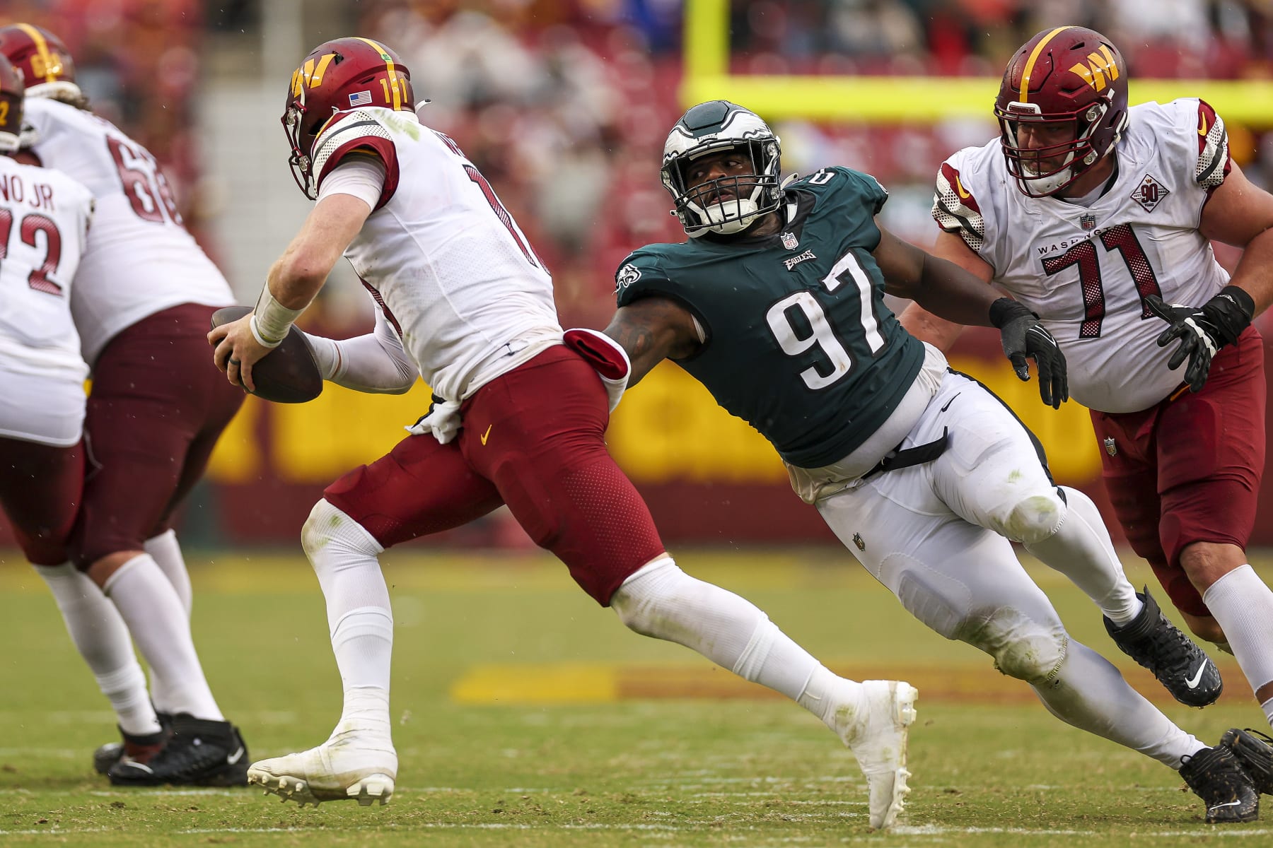 WATCH: Eagles rookie DT Jordan Davis shows off his vocal cords in training  camp - On3