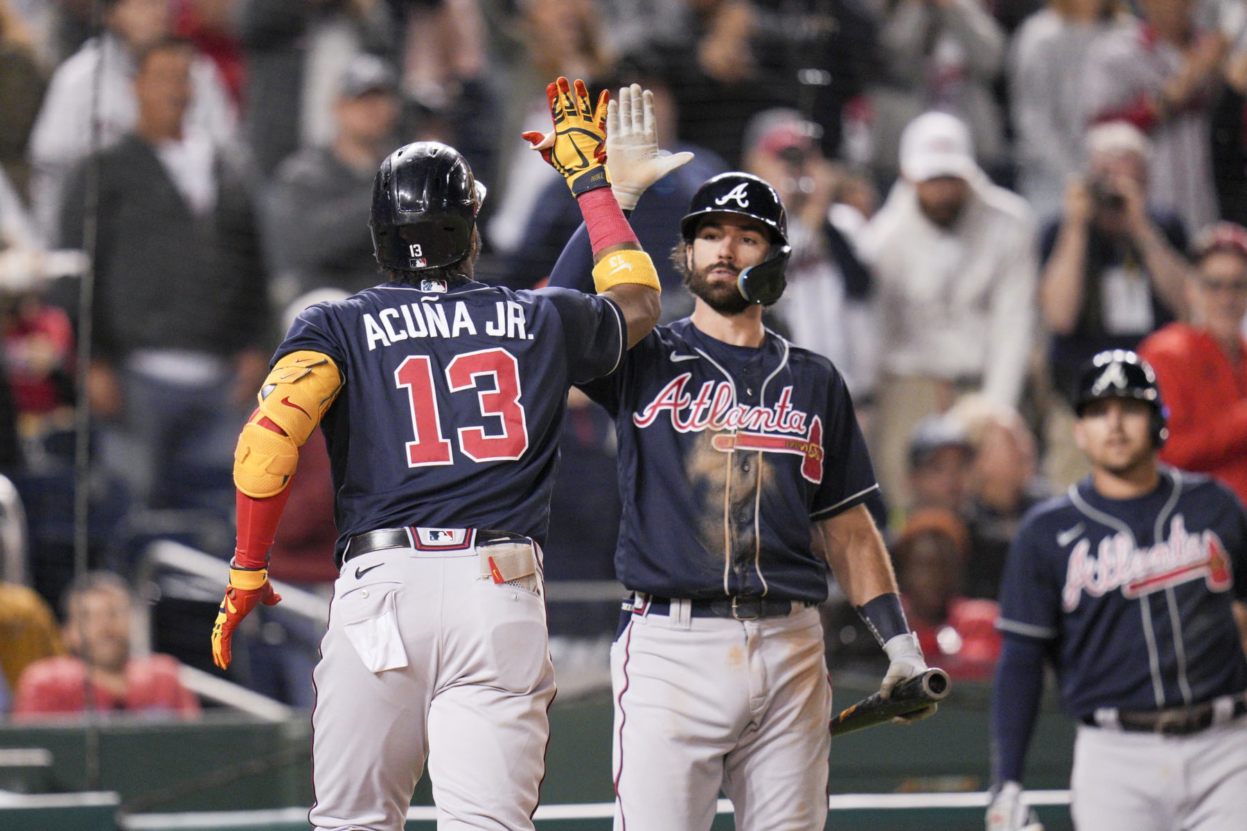 Mets rising as MLB playoffs threat after beating Braves