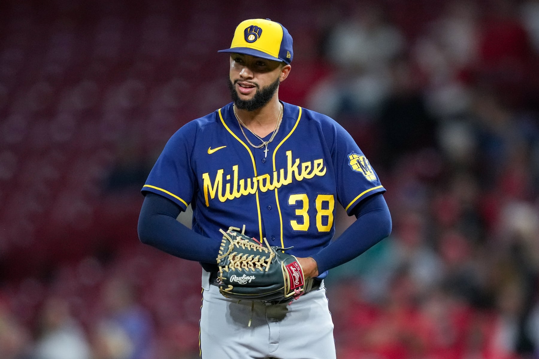 Brewers Devin Williams has an extreme movement pitch