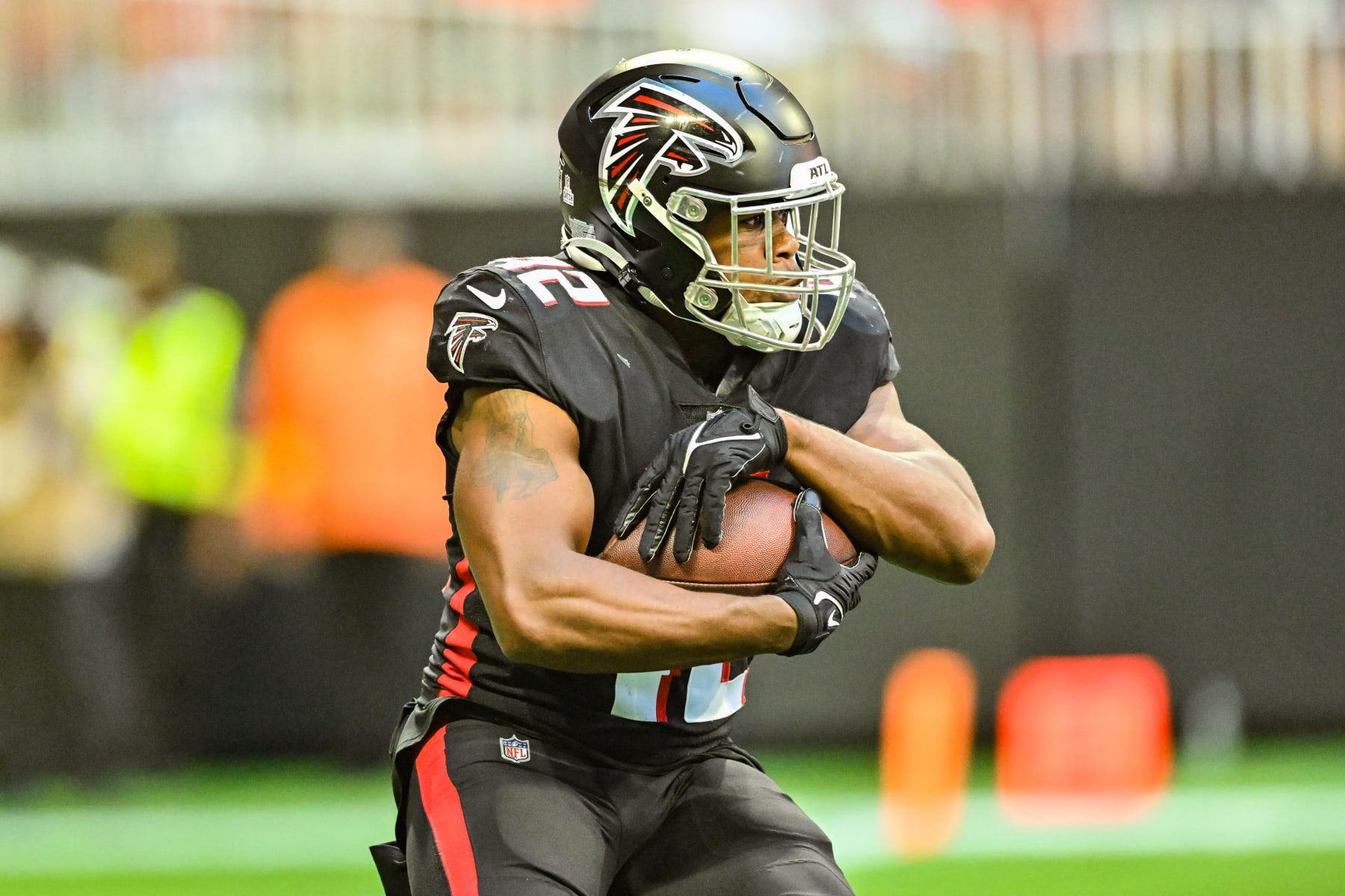 5 breakout fantasy football stars to pick up for Week 13