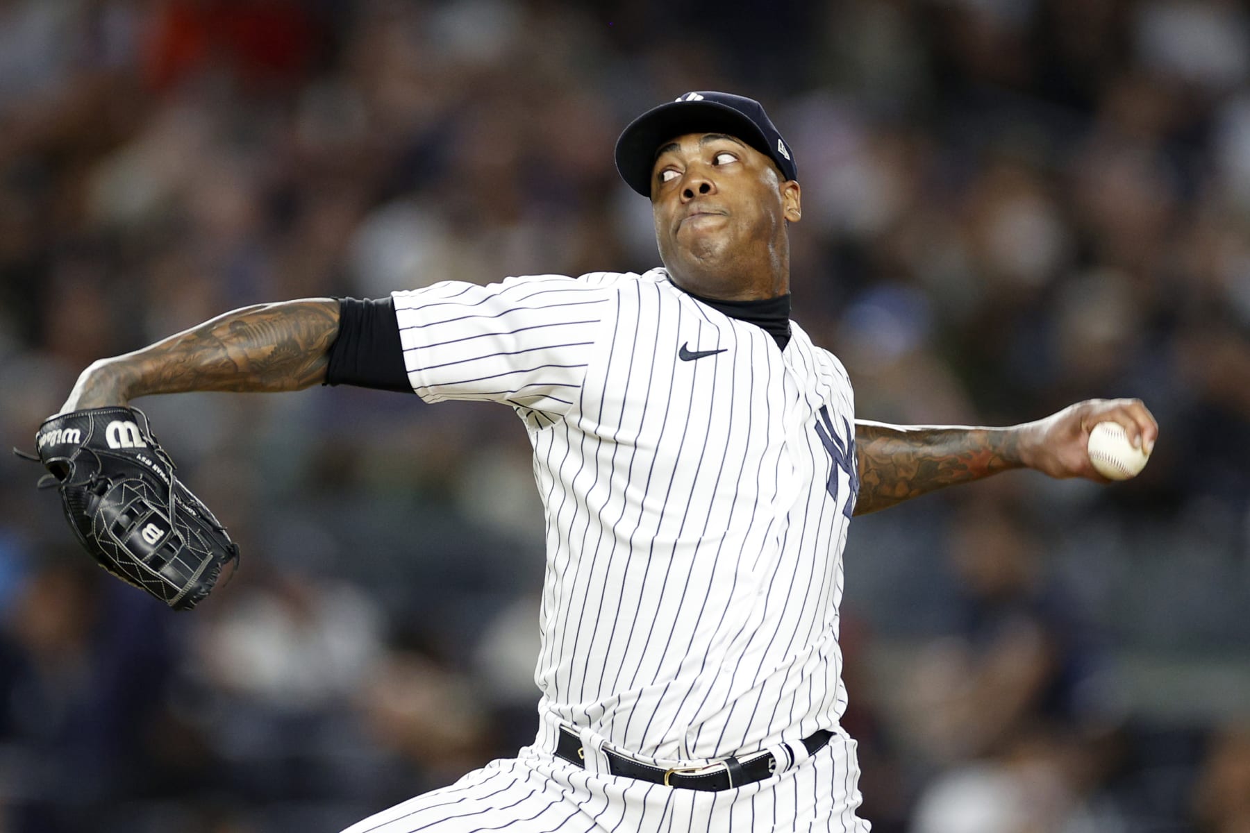 Aroldis Chapman Off Yankees' Division Series Roster After No