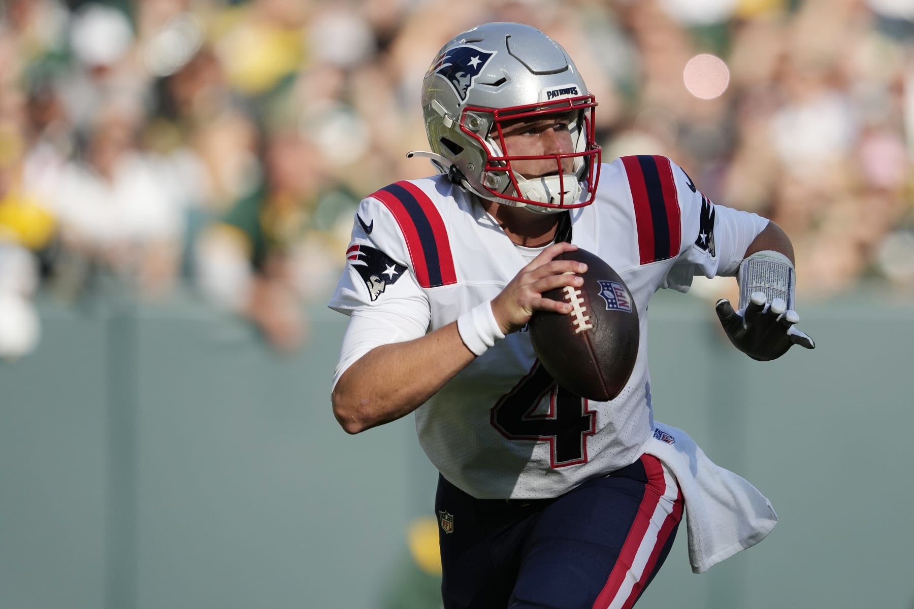 New England Patriots suffer injury scare in blow to Bailey Zappe and Mac  Jones - Mirror Online