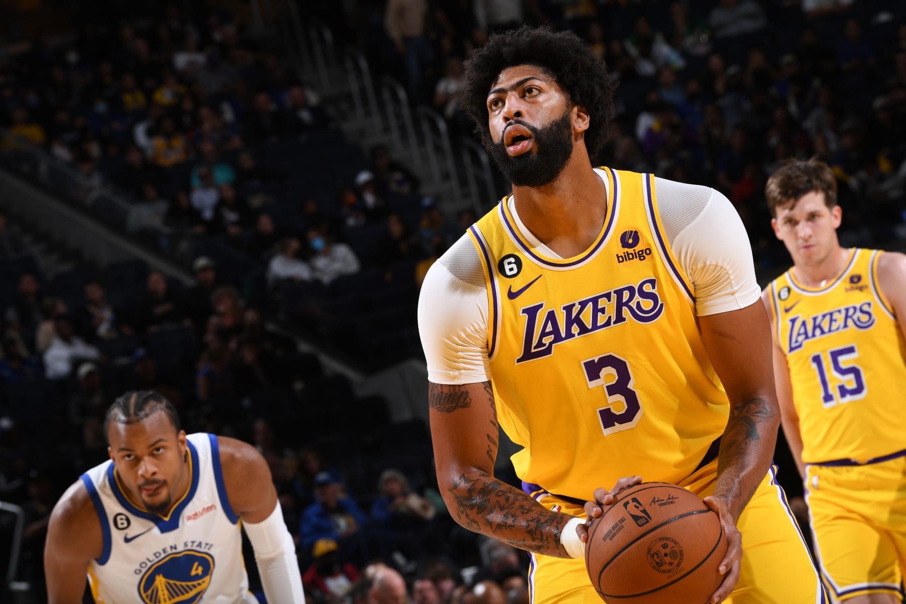 Lakers' Anthony Davis Impresses NBA Twitter with 28 Points in Preseason vs.  Warriors, News, Scores, Highlights, Stats, and Rumors