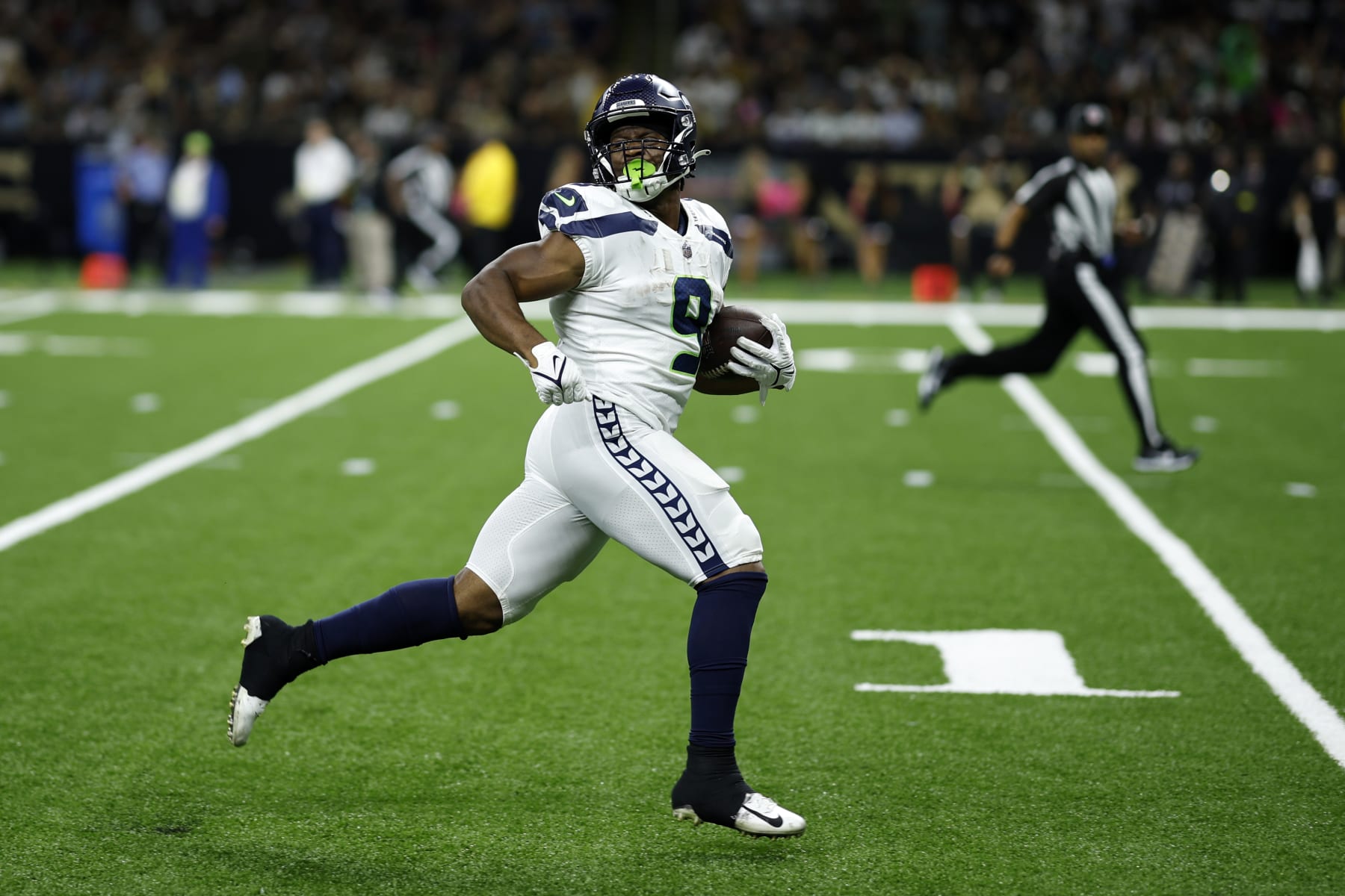 Seahawks RB Kenneth Walker III sidelined after 'procedure' for hernia 