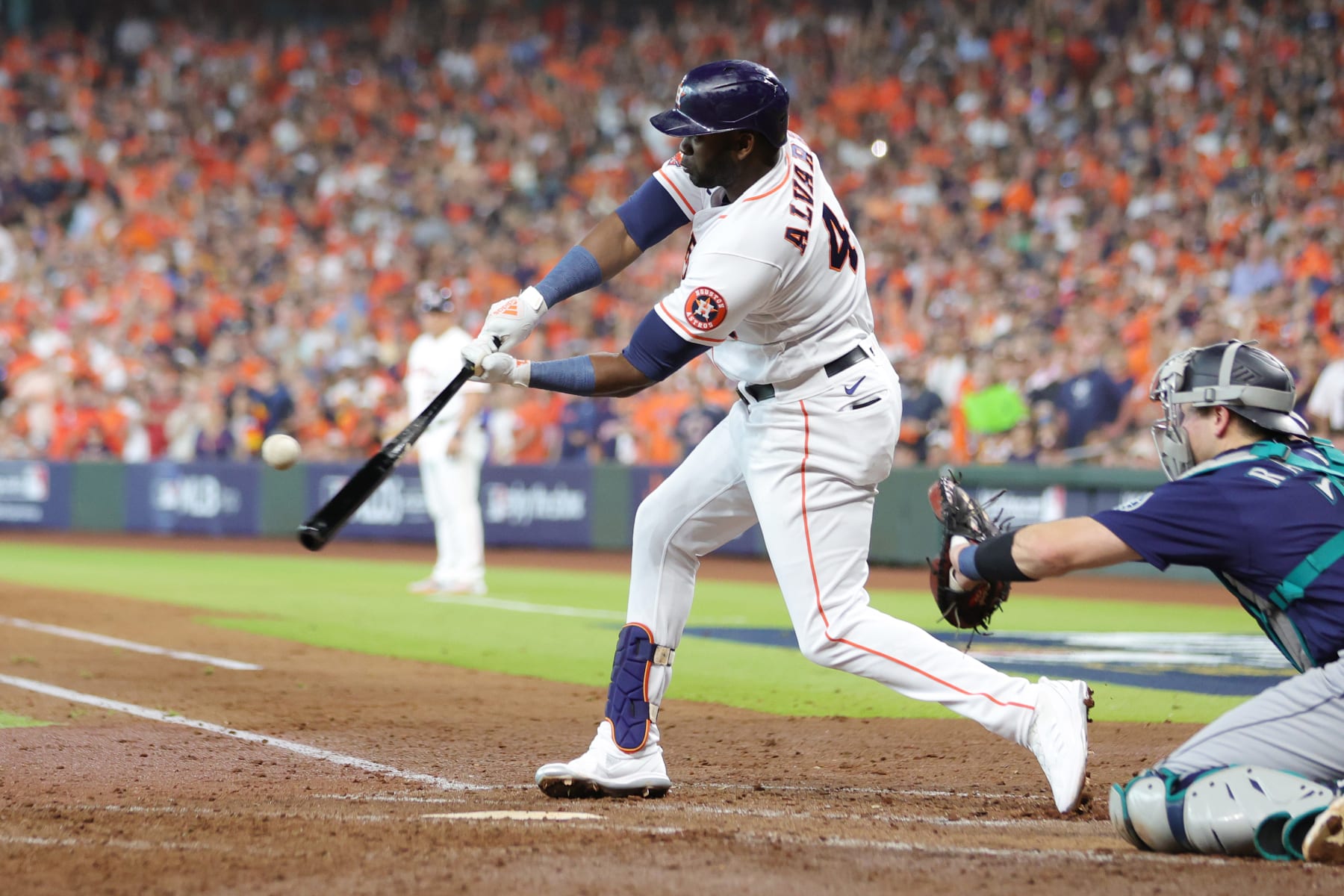 Yordan Alvarez's Walk-Off HR Stuns Twitter as Astros Beat Mariners in ALDS  Game 1, News, Scores, Highlights, Stats, and Rumors
