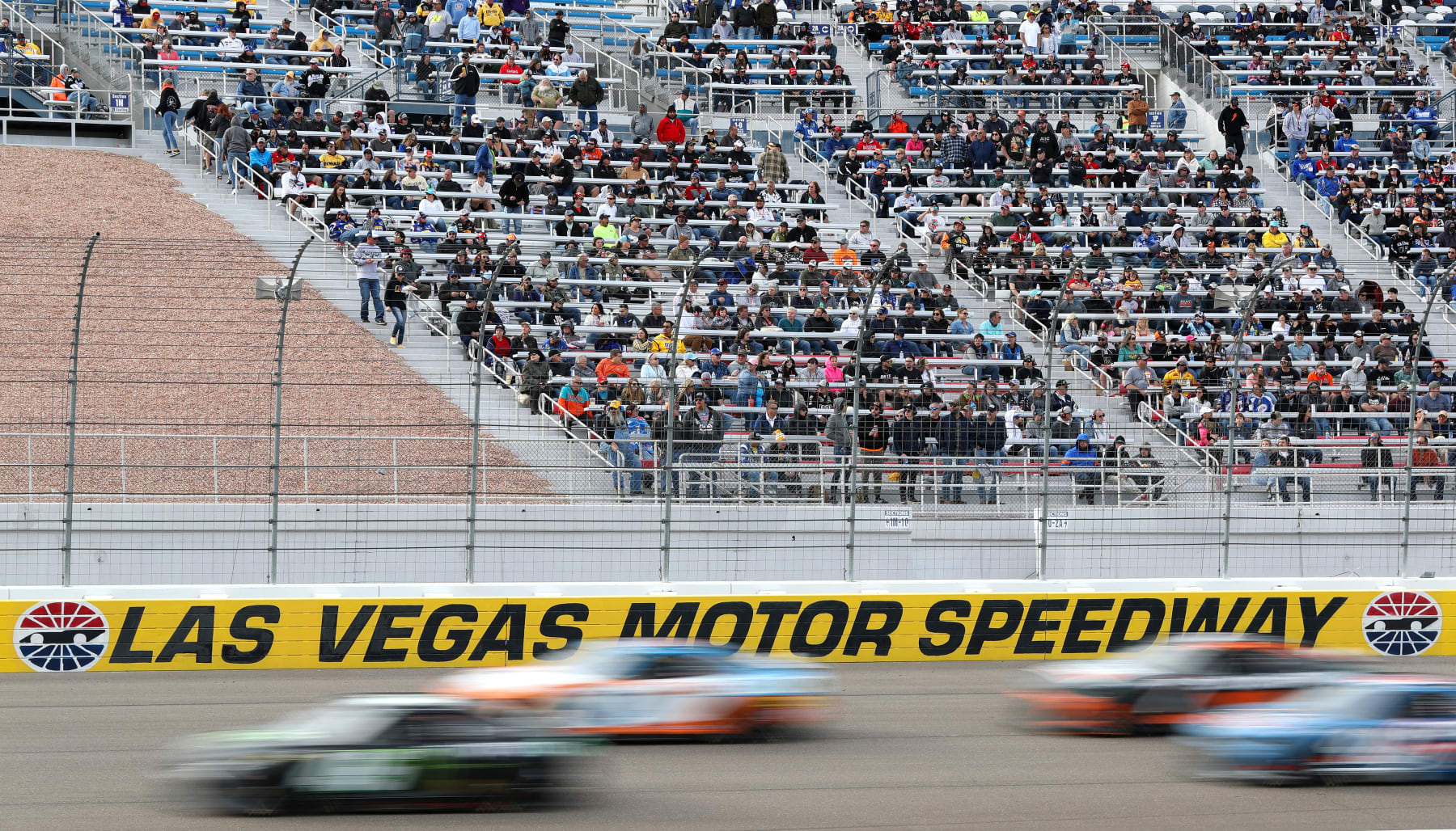 LAS VEGAS, NEVADA - MARCH 06: A general view of racing during the NASCAR Cup Series Pennzoil 400 at Las Vegas Motor Speedway on March 06, 2022 in Las Vegas, Nevada. (Photo by Meg Oliphant/Getty Images)
