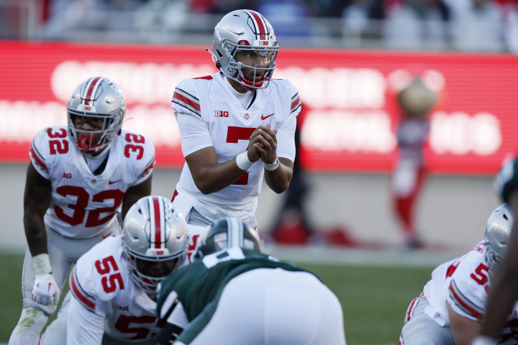 College Football: Ohio State quarterback C.J. Stroud (7) in action, receives the snap vs Michigan State during a game played at Spartan Stadium
East Lansing, MI 10/8/2022
CREDIT: David E. Klutho (Photo by David E. Klutho/Sports Illustrated via Getty Images)
(Set Number: X164186 TK1)