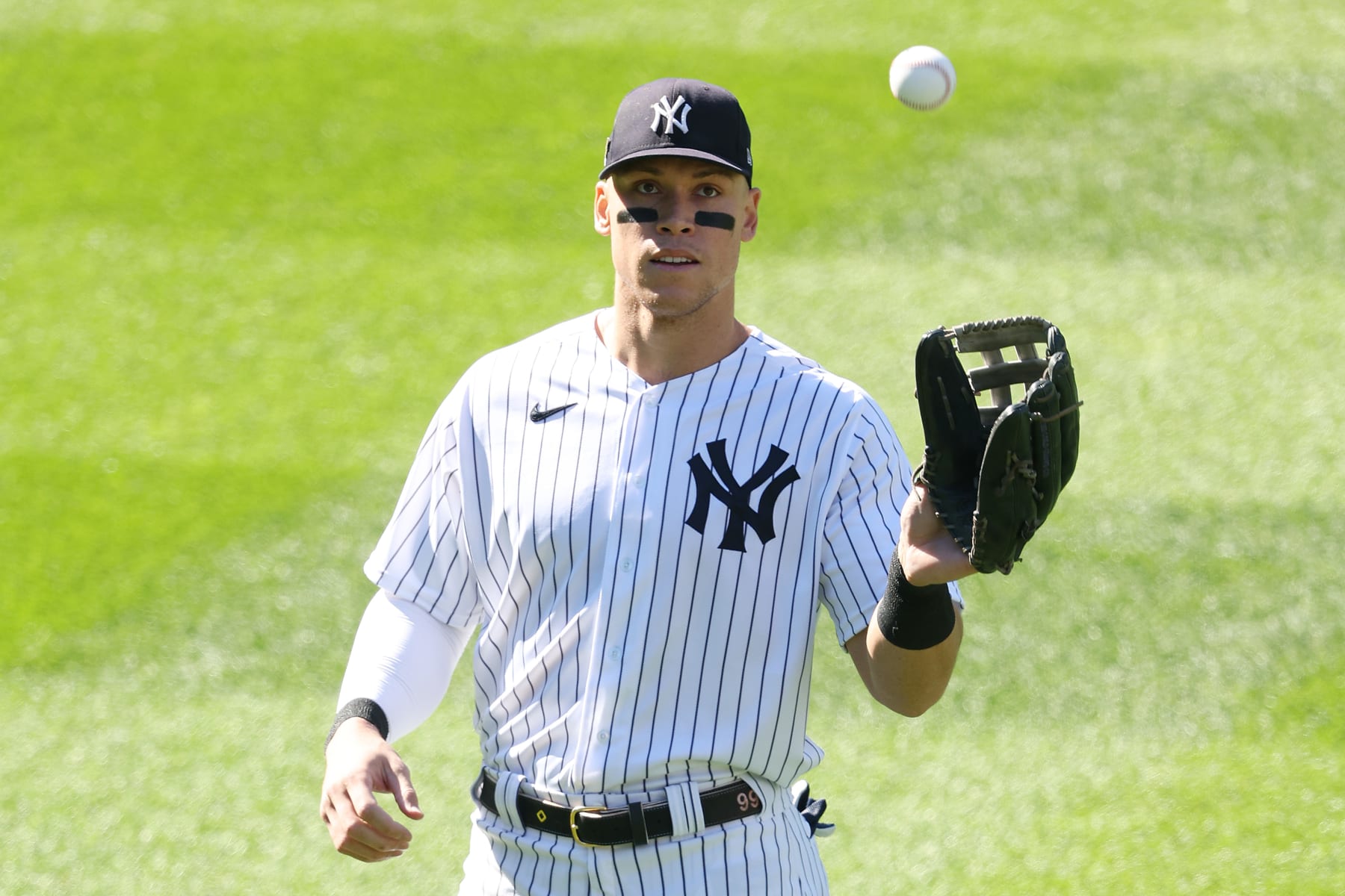 New York Yankees: Possibilities for a City Connect uniform design