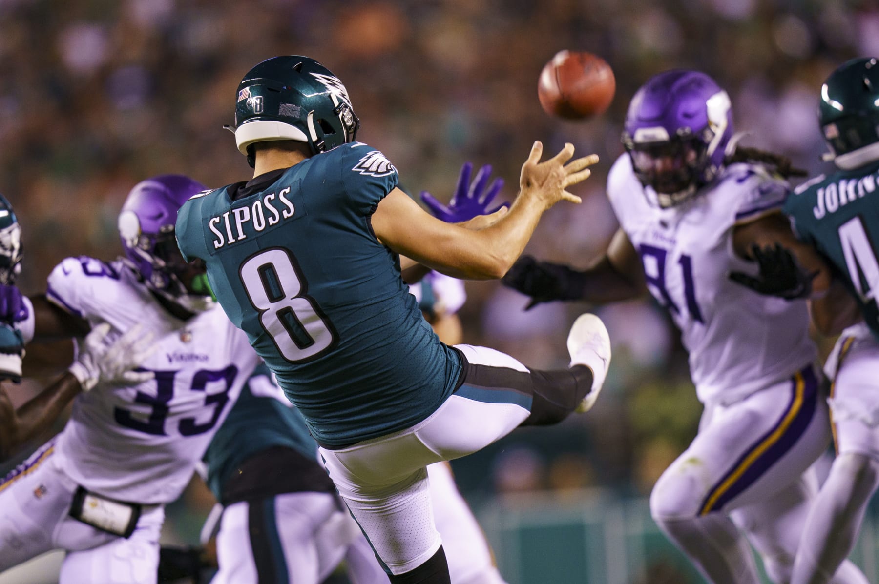 Commanders vs. Eagles: Experts overwhelmingly favor Philly in Week 10