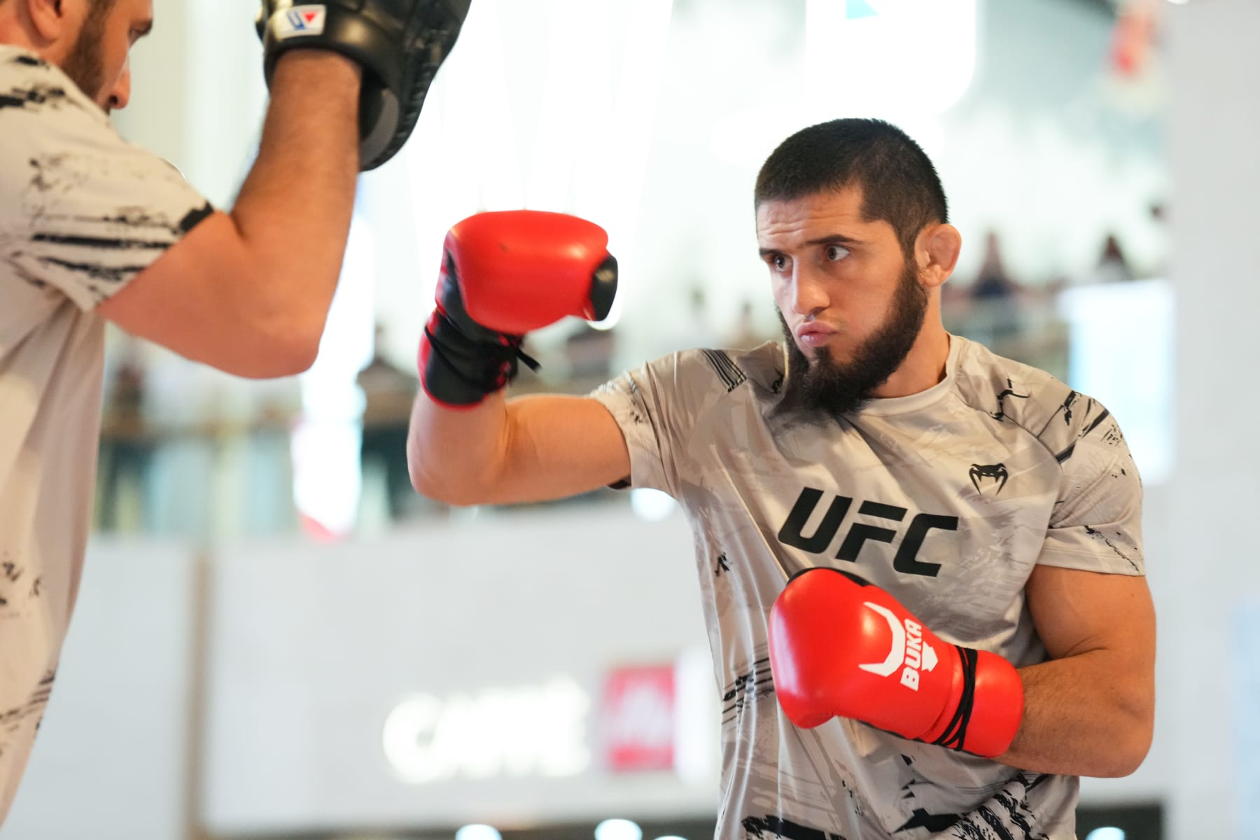 ABU DHABI, UNITED ARAB EMIRATES - OCTOBER 19: Islam Makhachev of Russia holds an open training session for fans and media during the UFC 280 open workouts at Yas Mall on October 19, 2022 in Yas Island, Abu Dhabi, United Arab Emirates. (Photo by Chris Unger/Zuffa LLC)