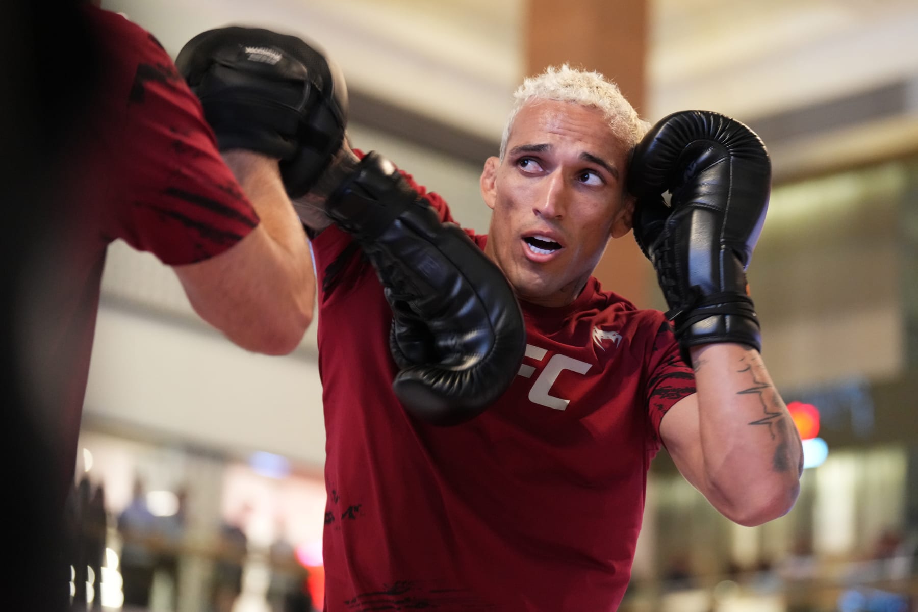 ABU DHABI, UNITED ARAB EMIRATES - OCTOBER 19: Charles Oliveira of Brazil holds an open training session for fans and media during the UFC 280 open workouts at Yas Mall on October 19, 2022 in Yas Island, Abu Dhabi, United Arab Emirates. (Photo by Chris Unger/Zuffa LLC)