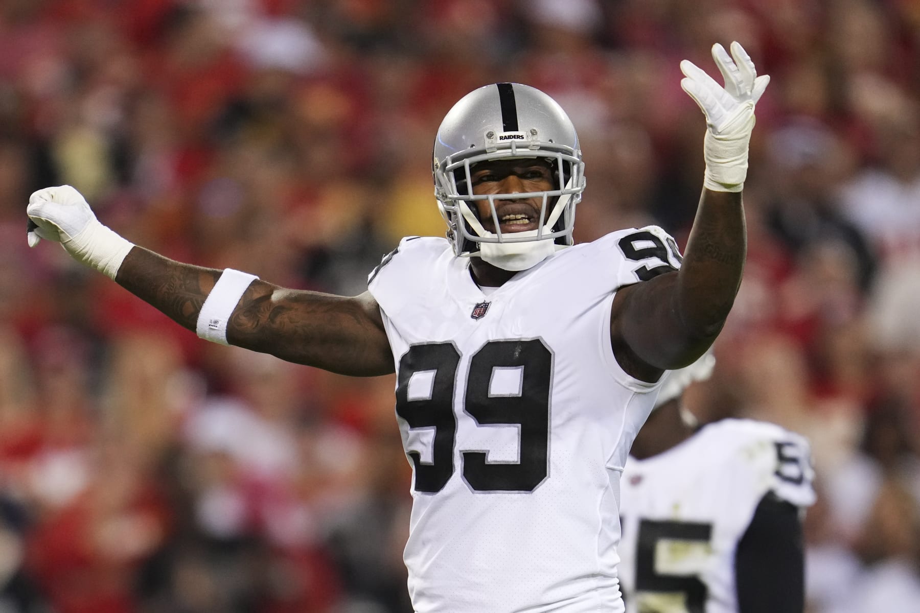 Seven Raiders on verge of being cleared to face Chiefs; Abram fined