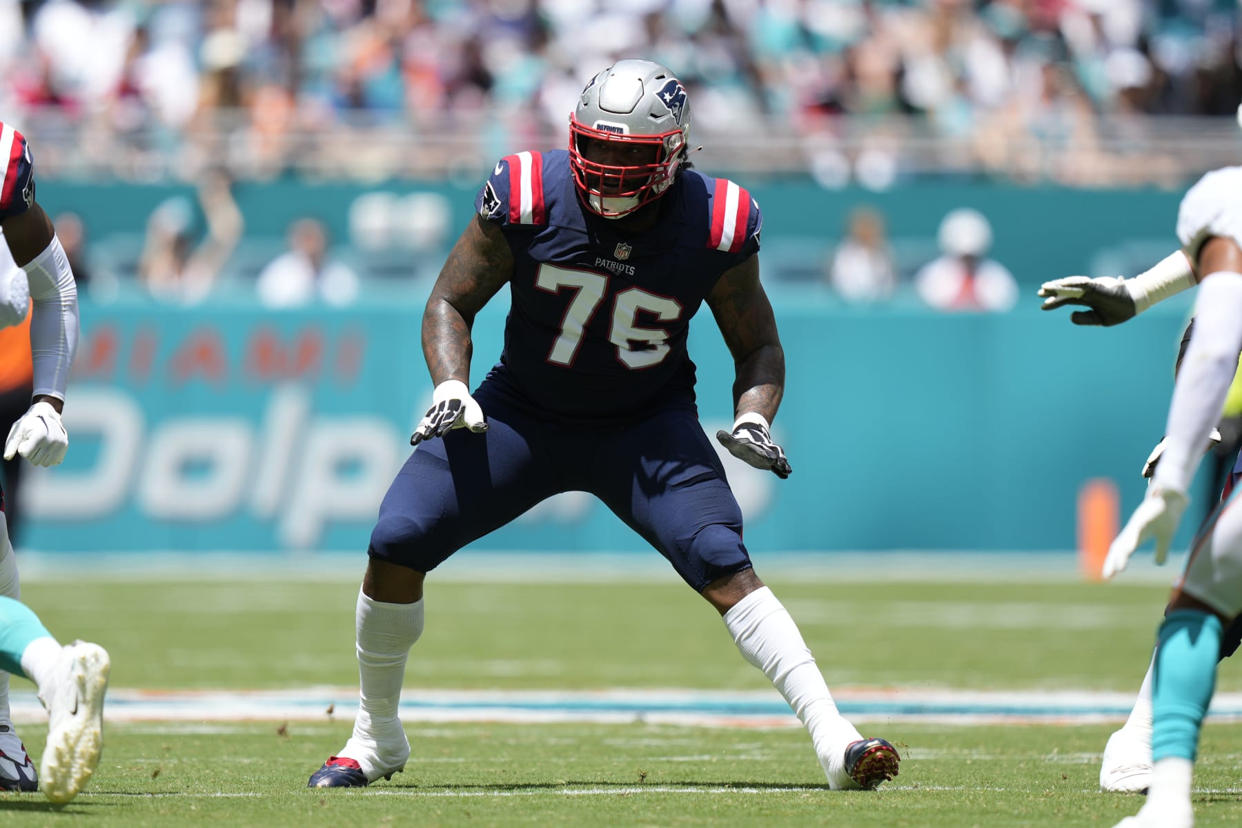 New England Patriots trade OT Justin Herron to Las Vegas Raiders - ABC7 San  Francisco