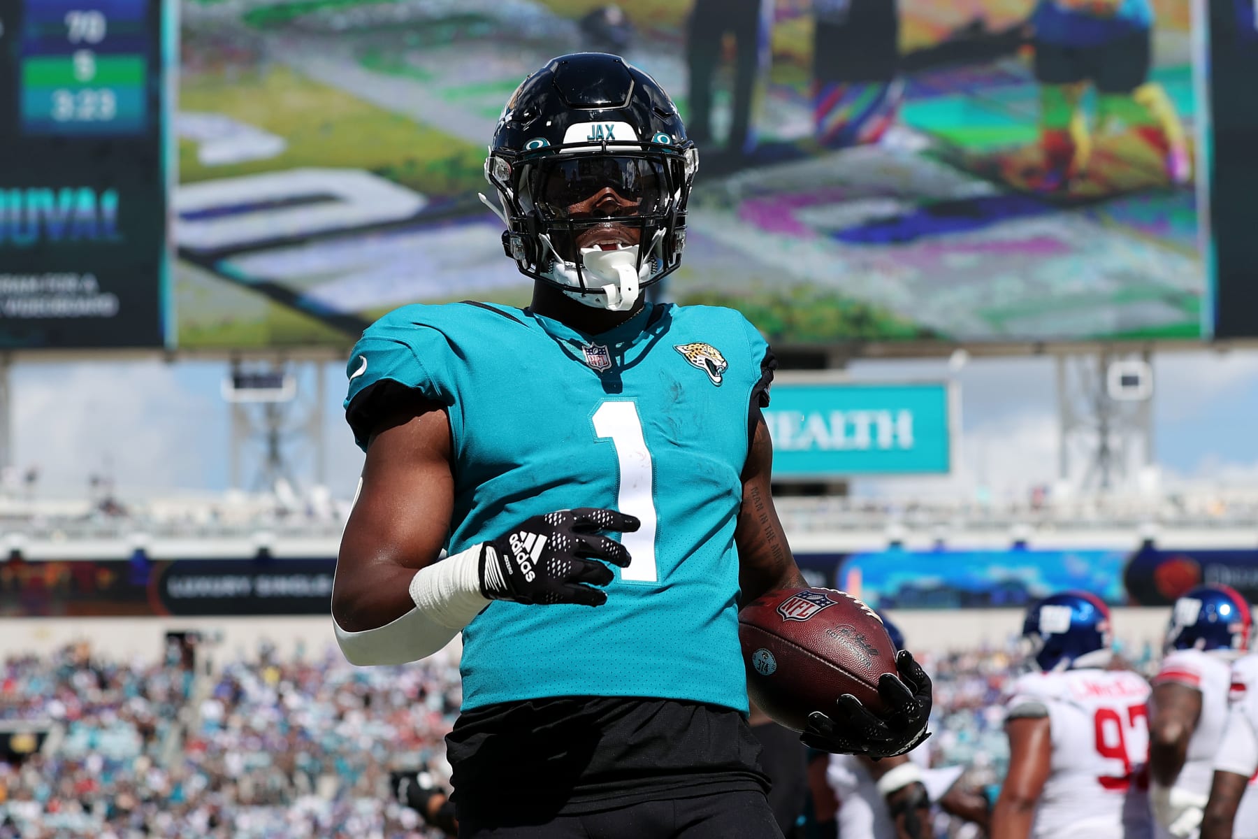 Eagles the favorite over Jaguars in week 8 according to NFL experts