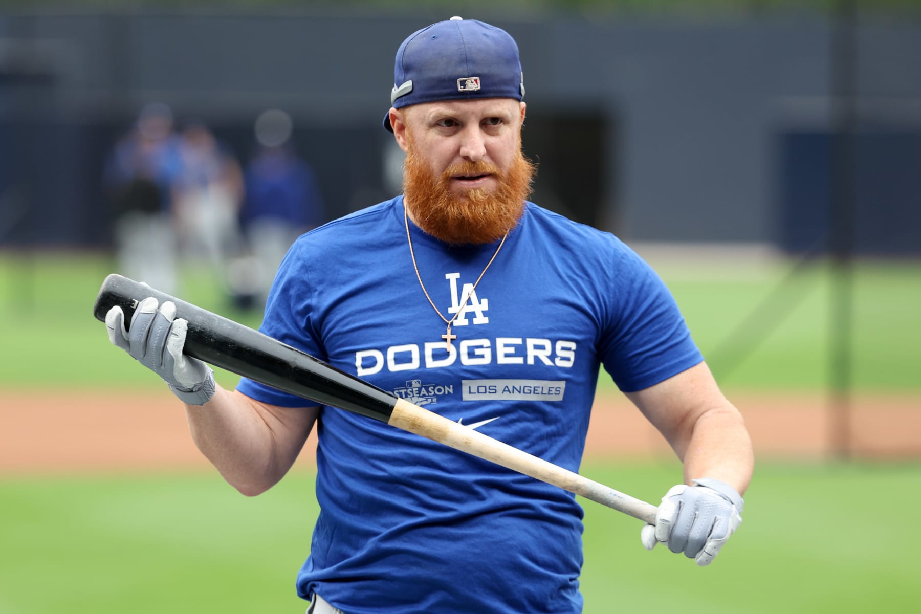 Justin Turner Named Dodgers Nominee for 2022 Roberto Clemente Award – Think  Blue Planning Committee