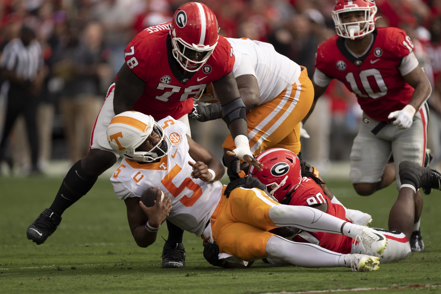 Top-ranked Georgia too much for No. 2 Tennessee's usually high