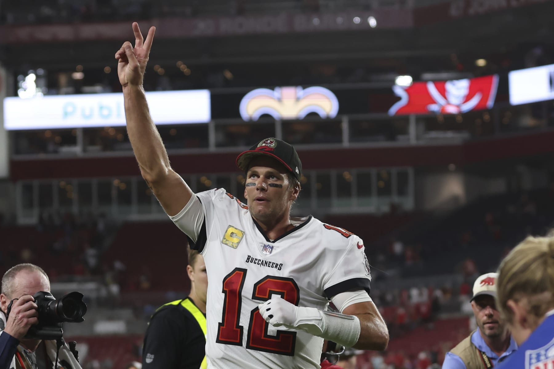 NFL 2022: Tom Brady record, Tampa Bay Buccaneers win, Cade Otton touchdown,  Scores, results, Green Bay Packers, Aaron Rodgers, Justin Fields stats, Joe  Mixon touchdowns