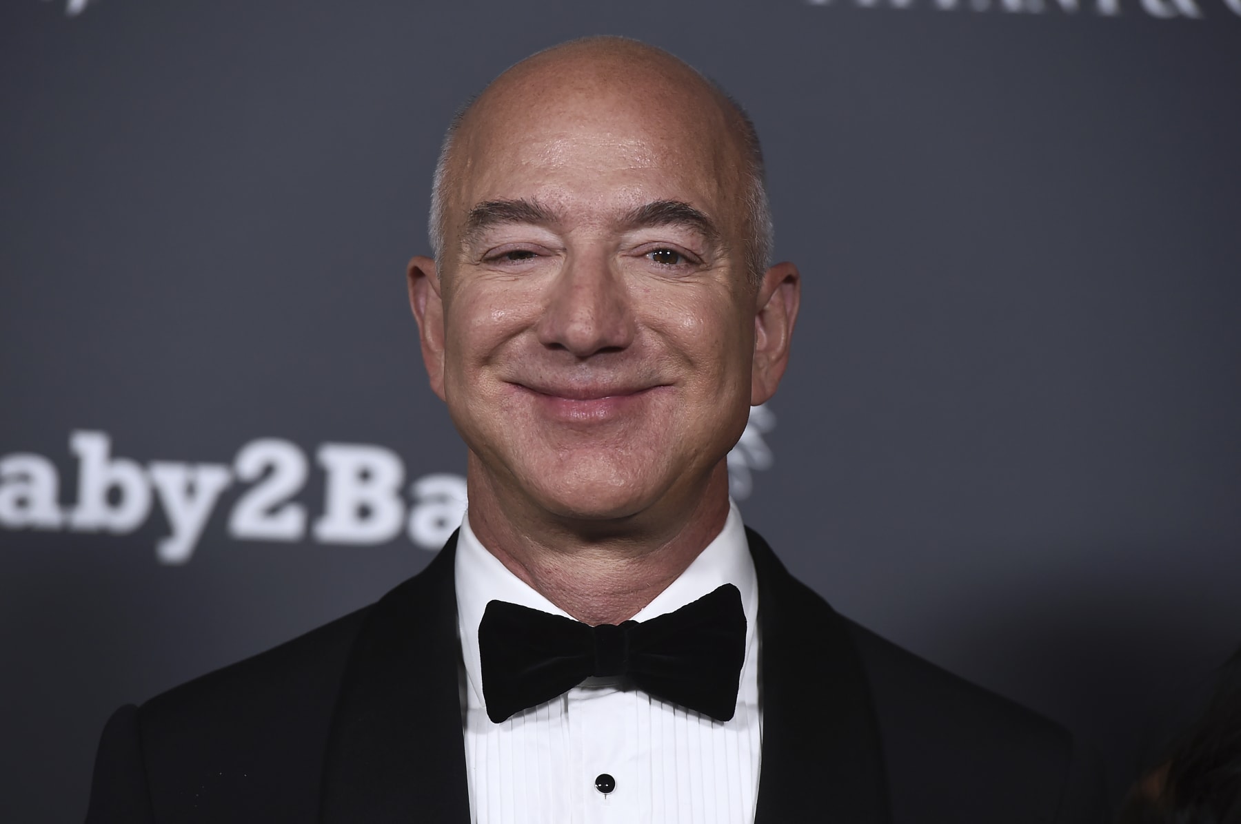 Jeff Bezos 'considering selling Washington Post to buy Commanders