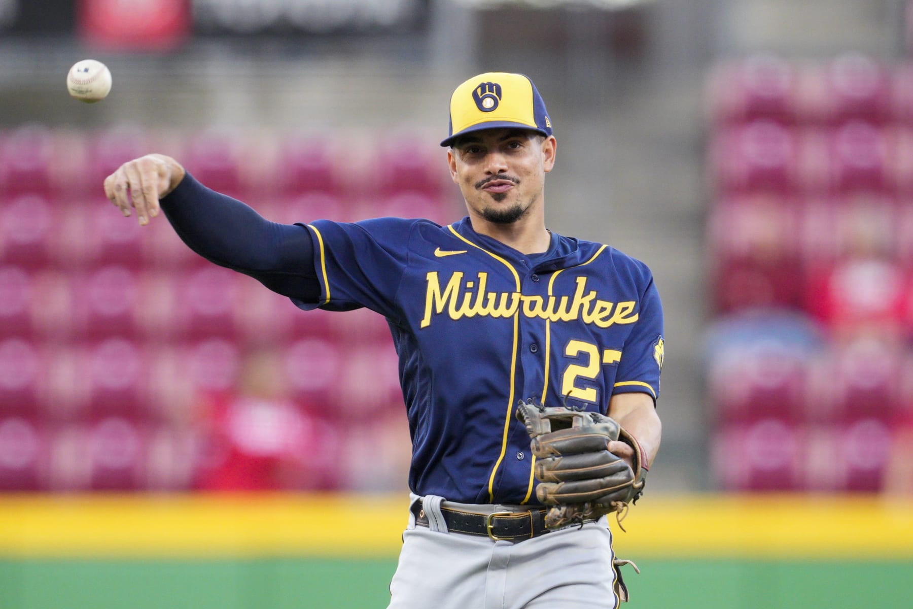 Fan charged after burglarizing Milwaukee Brewers