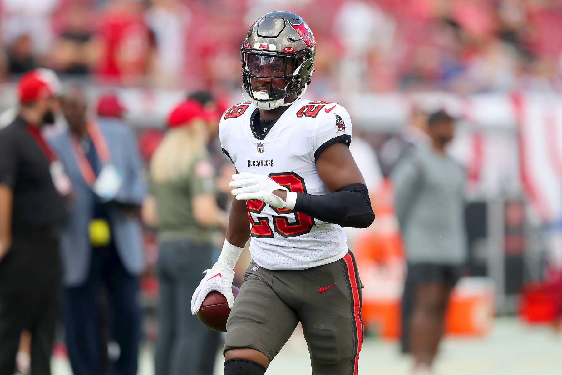 Buccaneers vs. Seahawks DFS Picks for DraftKings: Can Munich Bring Joy to  Leonard Fournette or Rachaad White?