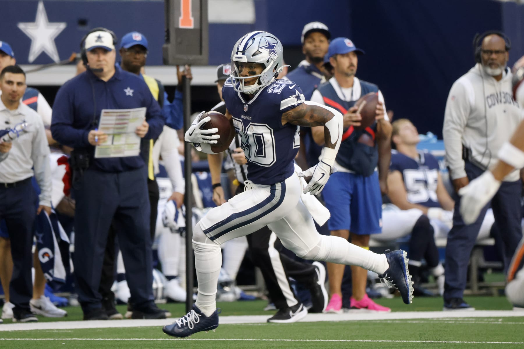 Dallas Cowboys: 3 Players who are next in line for extensions - Page 2