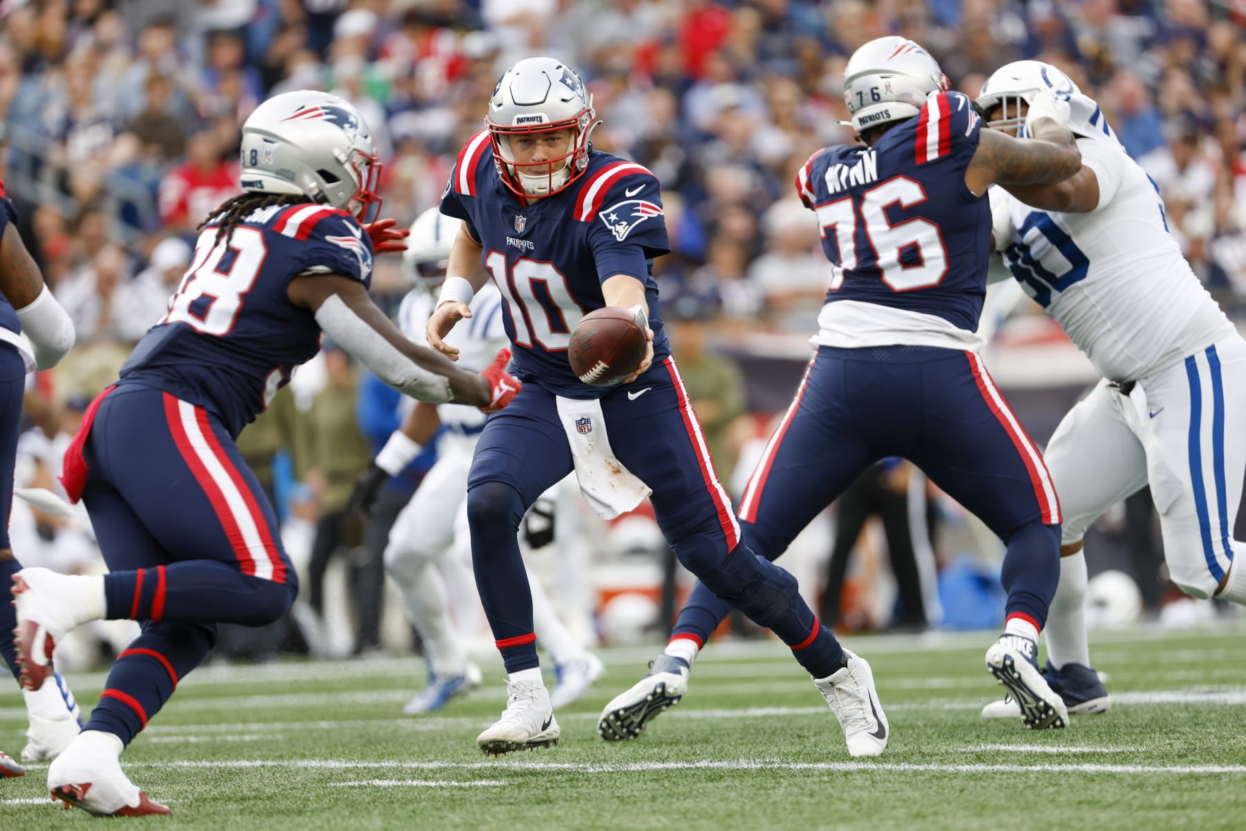 Week 10 NFL early games odds, live updates, and Patriots rooting